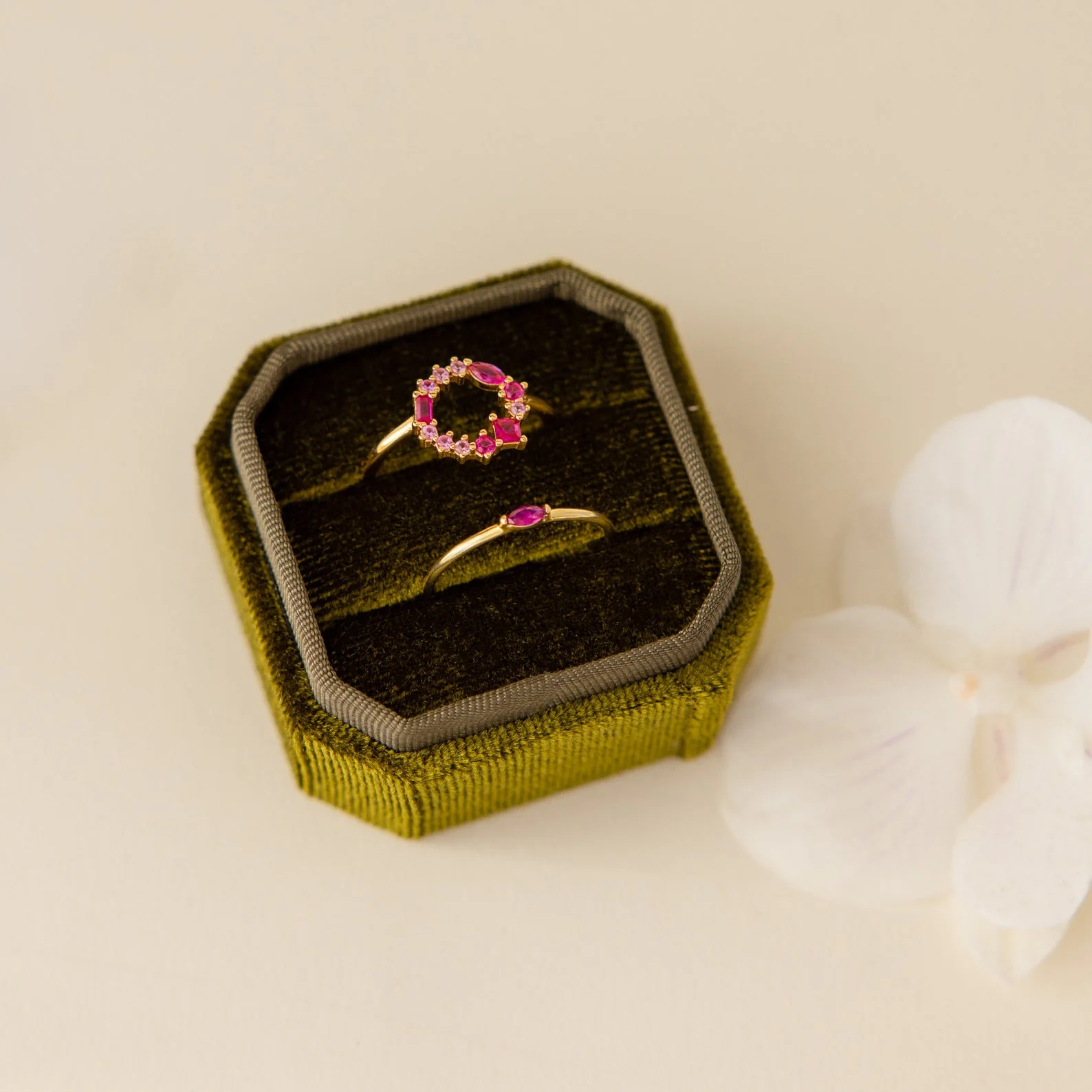 2 Slot Velvet Ring Box - Image 7
