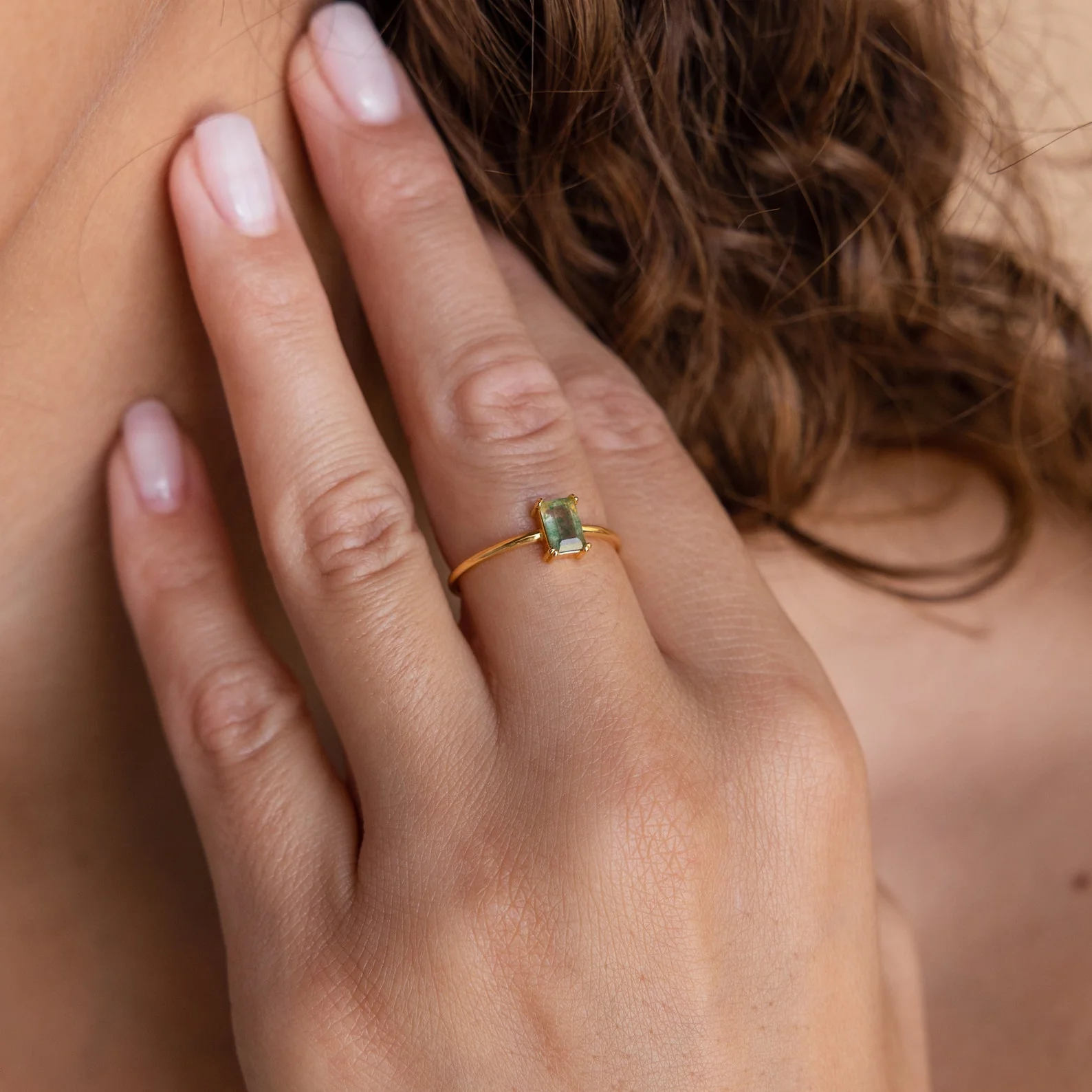Agate Emerald Ring in Silver - Image 2
