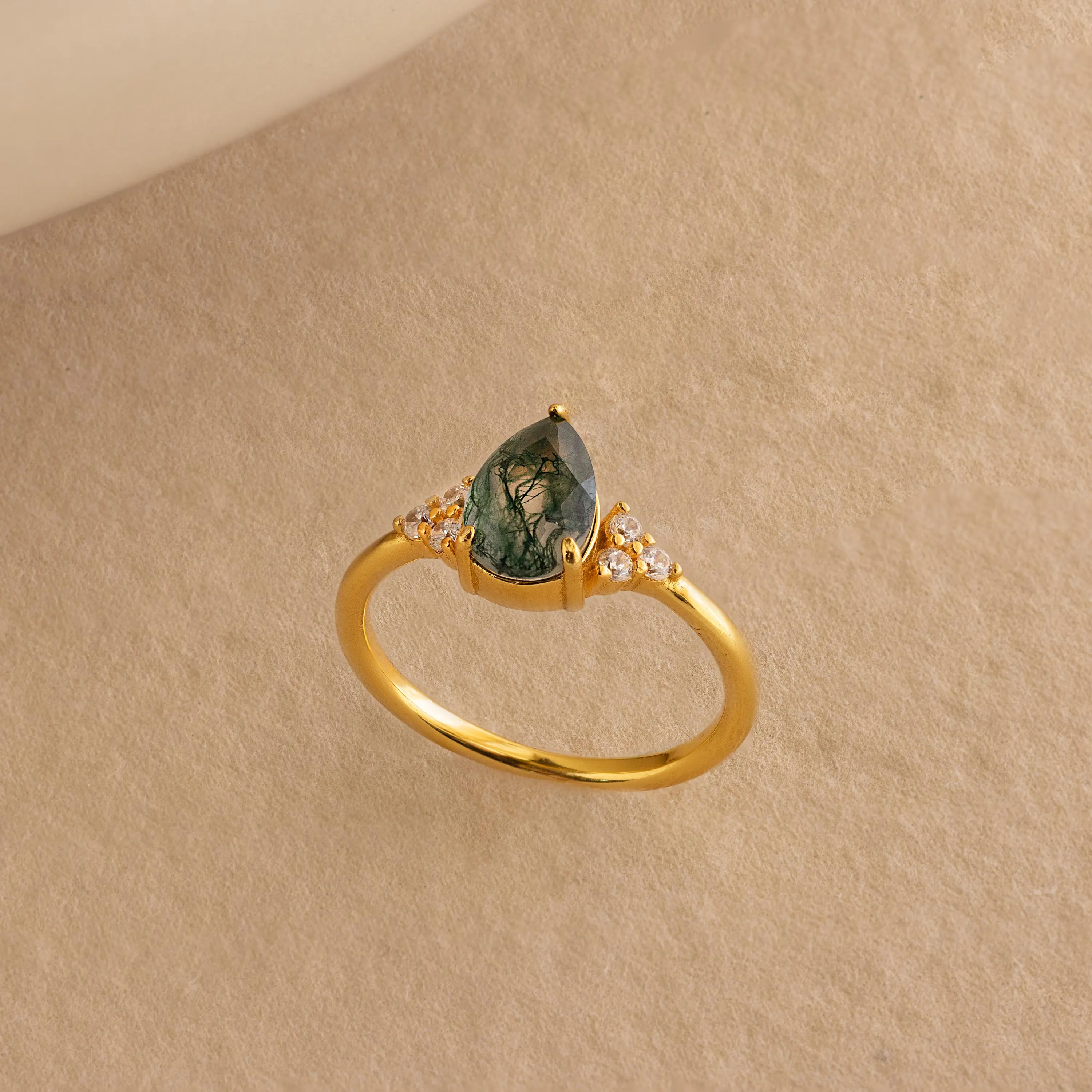 Agate Teardrop Ring in 18K Gold - Image 5