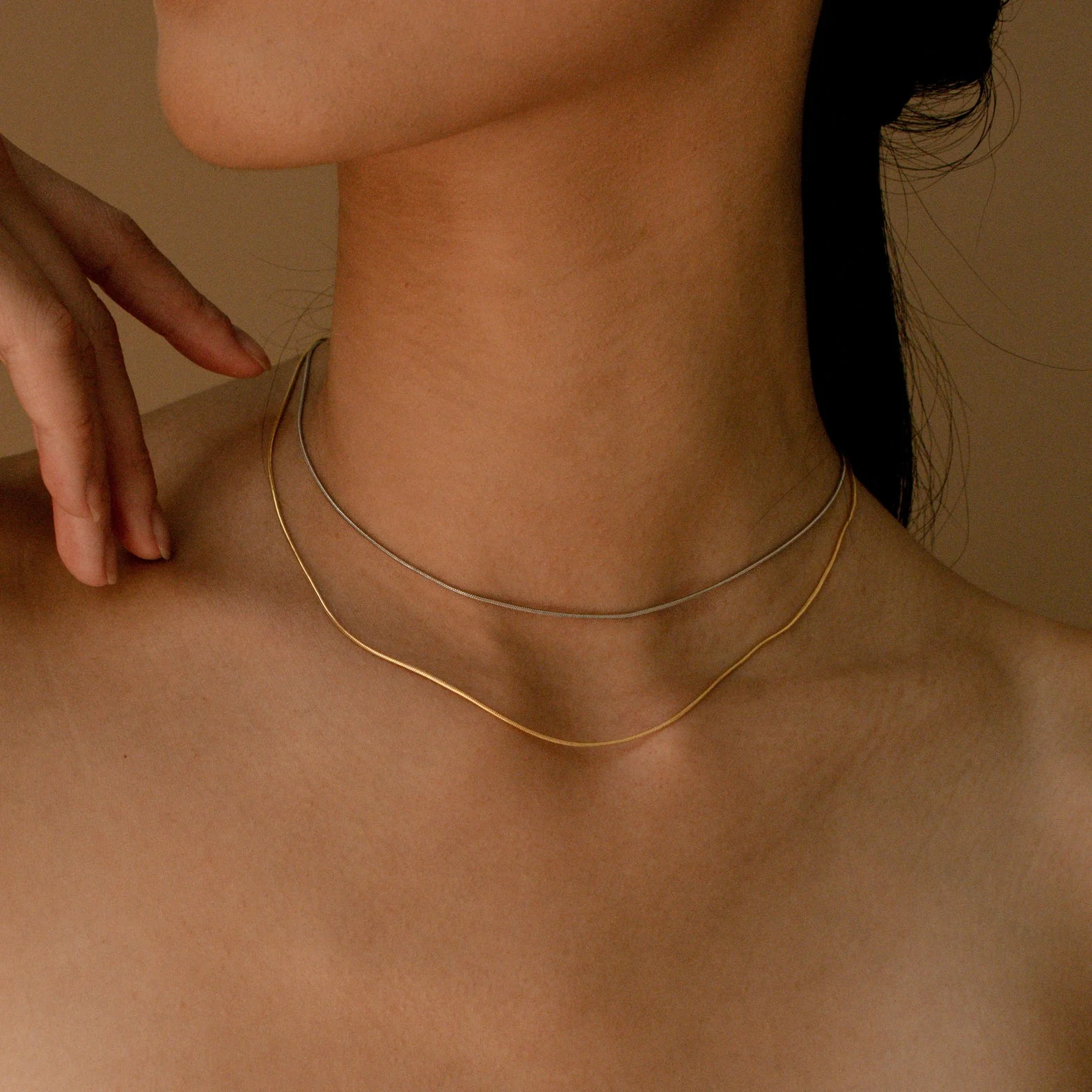Alice Thin Snake Chain - Image 4