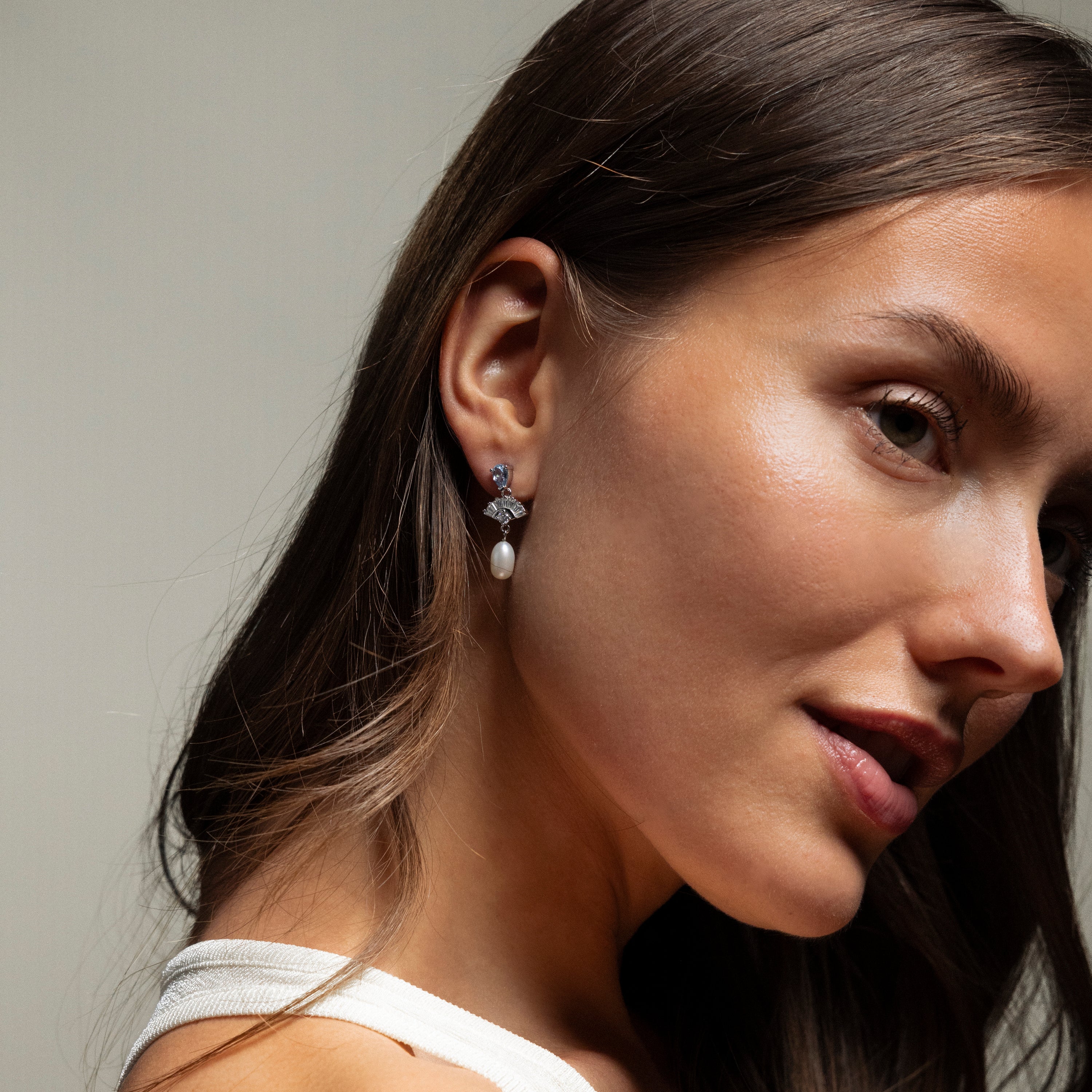 Aquamarine Pearl Drop Earrings in Silver - Image 4