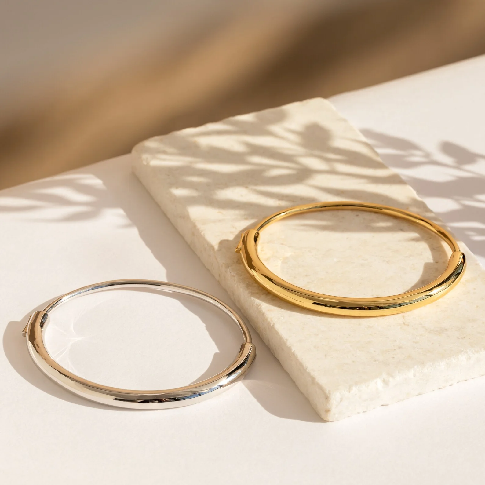 Aris Hinge Bangle - Image 3