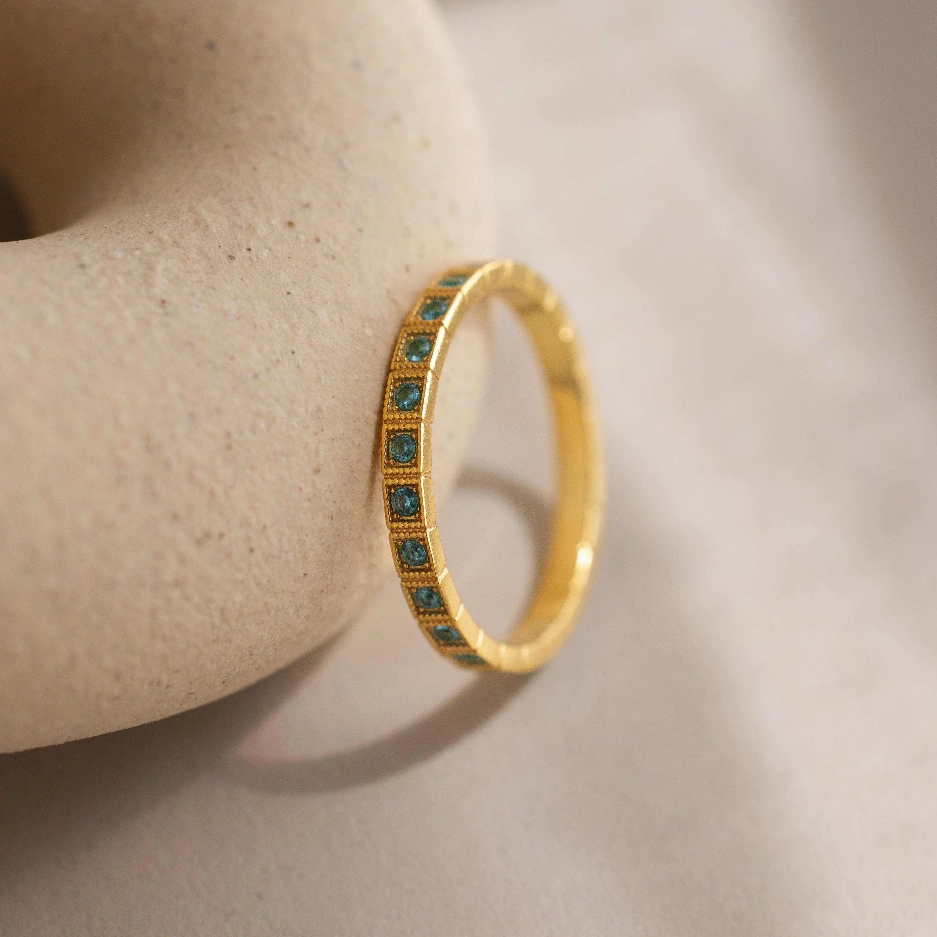 Art Deco Onyx Eternity Ring - Image 7