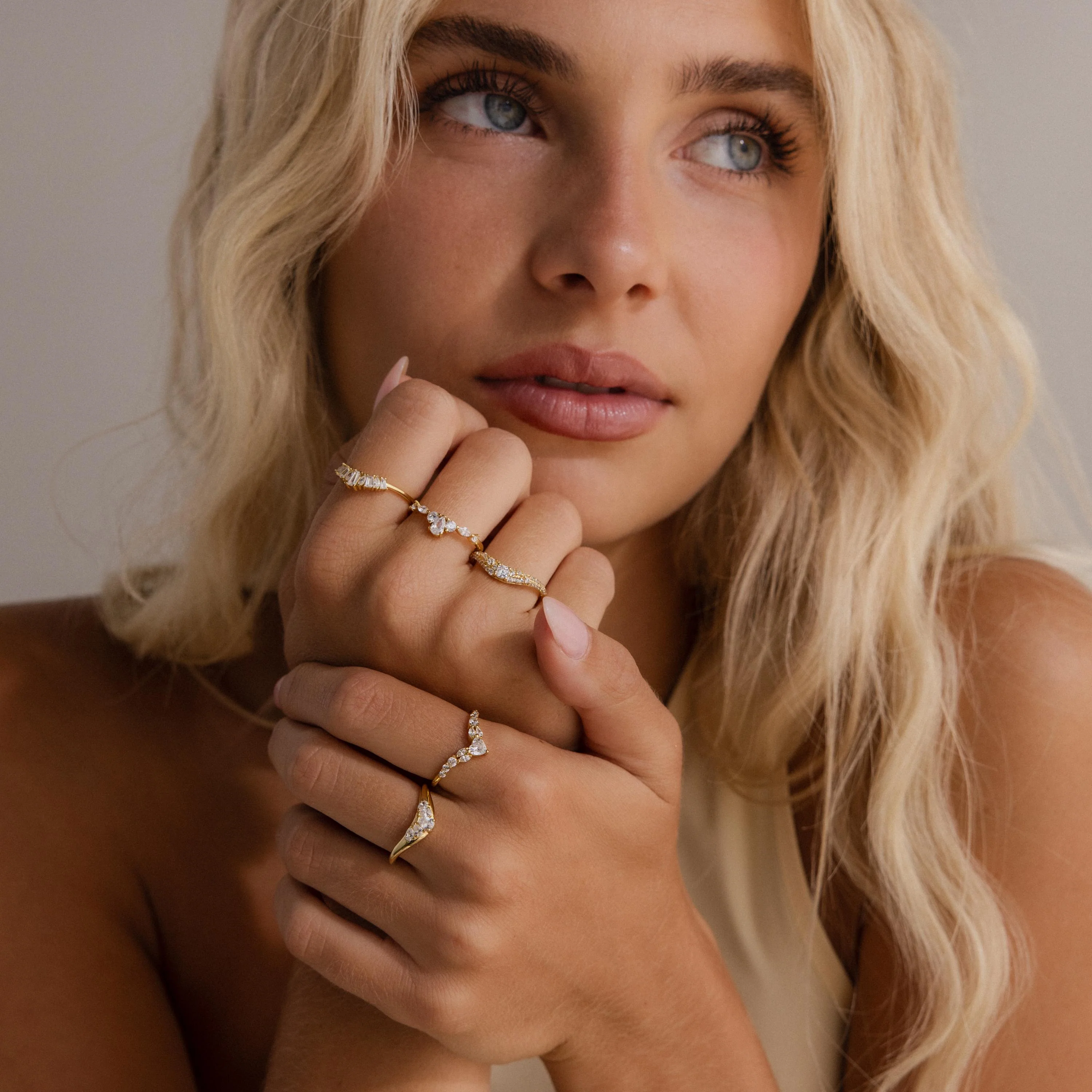 Art Deco Curve Diamond Ring - Image 6