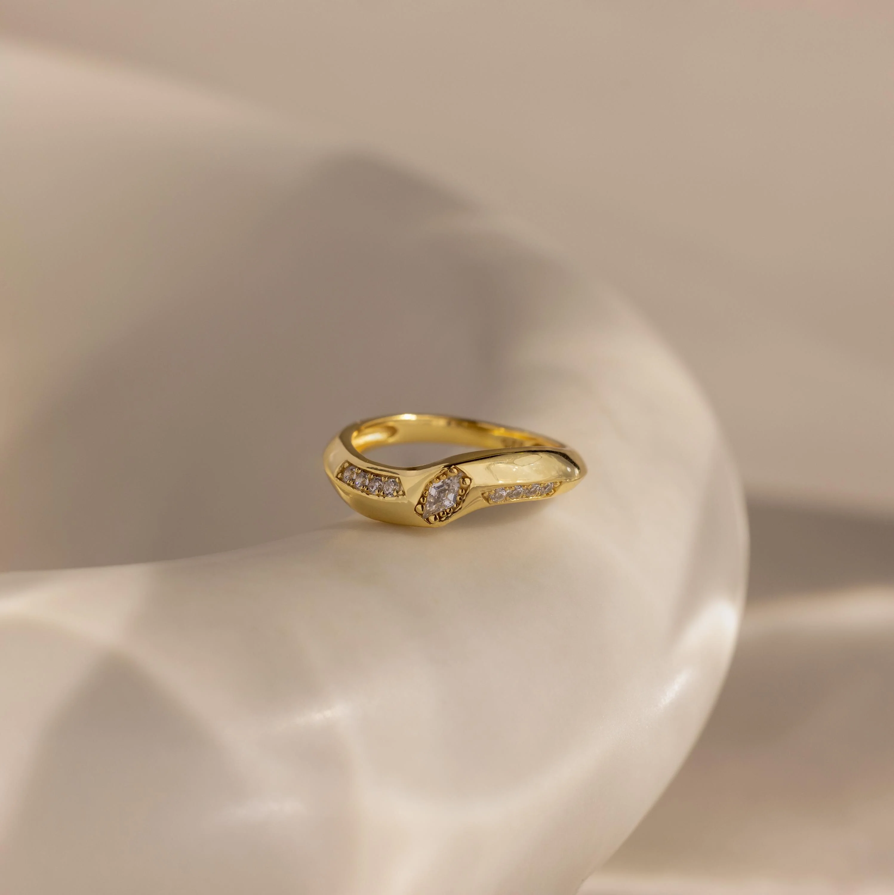 Art Deco Diamond Wave Ring - Image 7