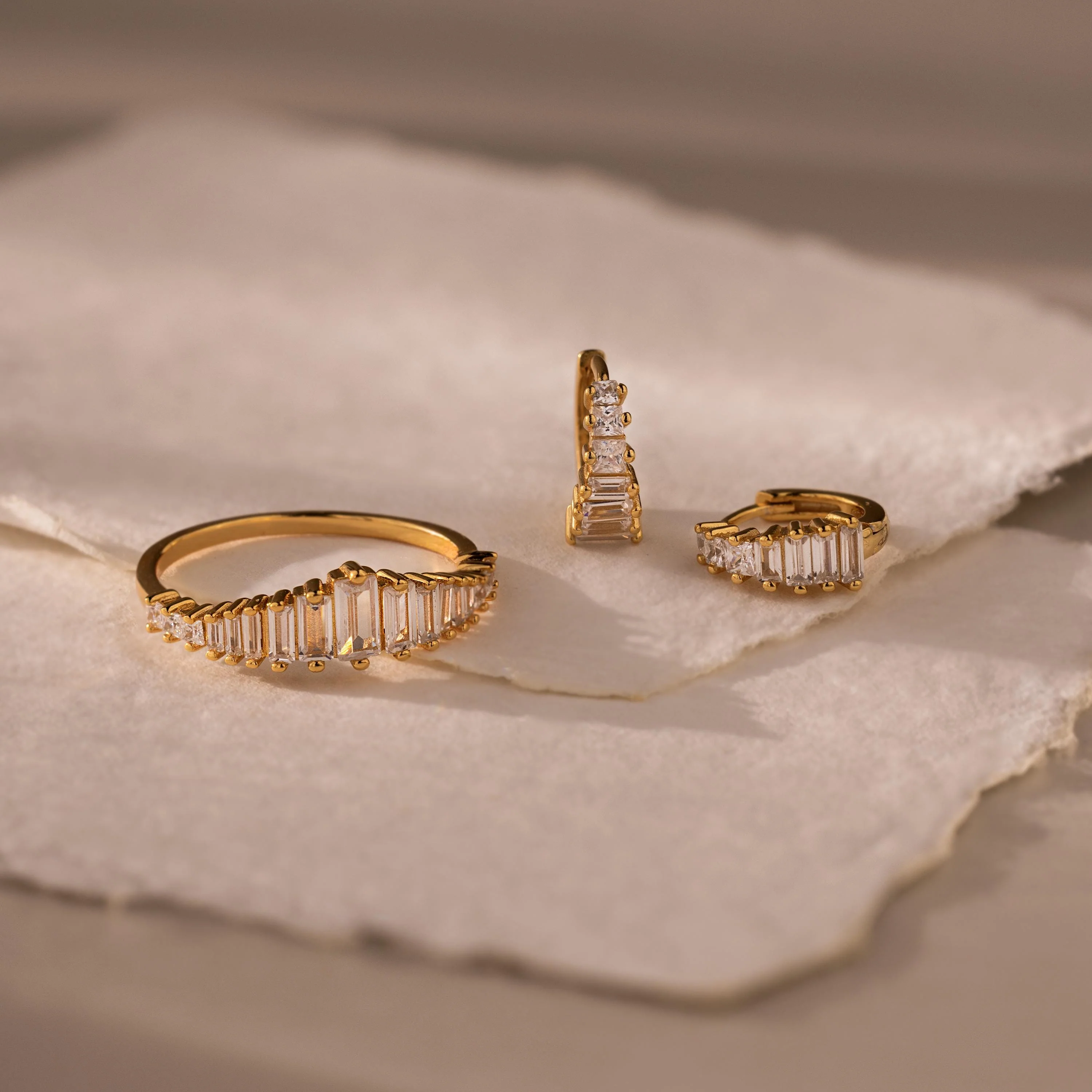 Art Deco Diamond Earrings & Ring Set in 18K Gold