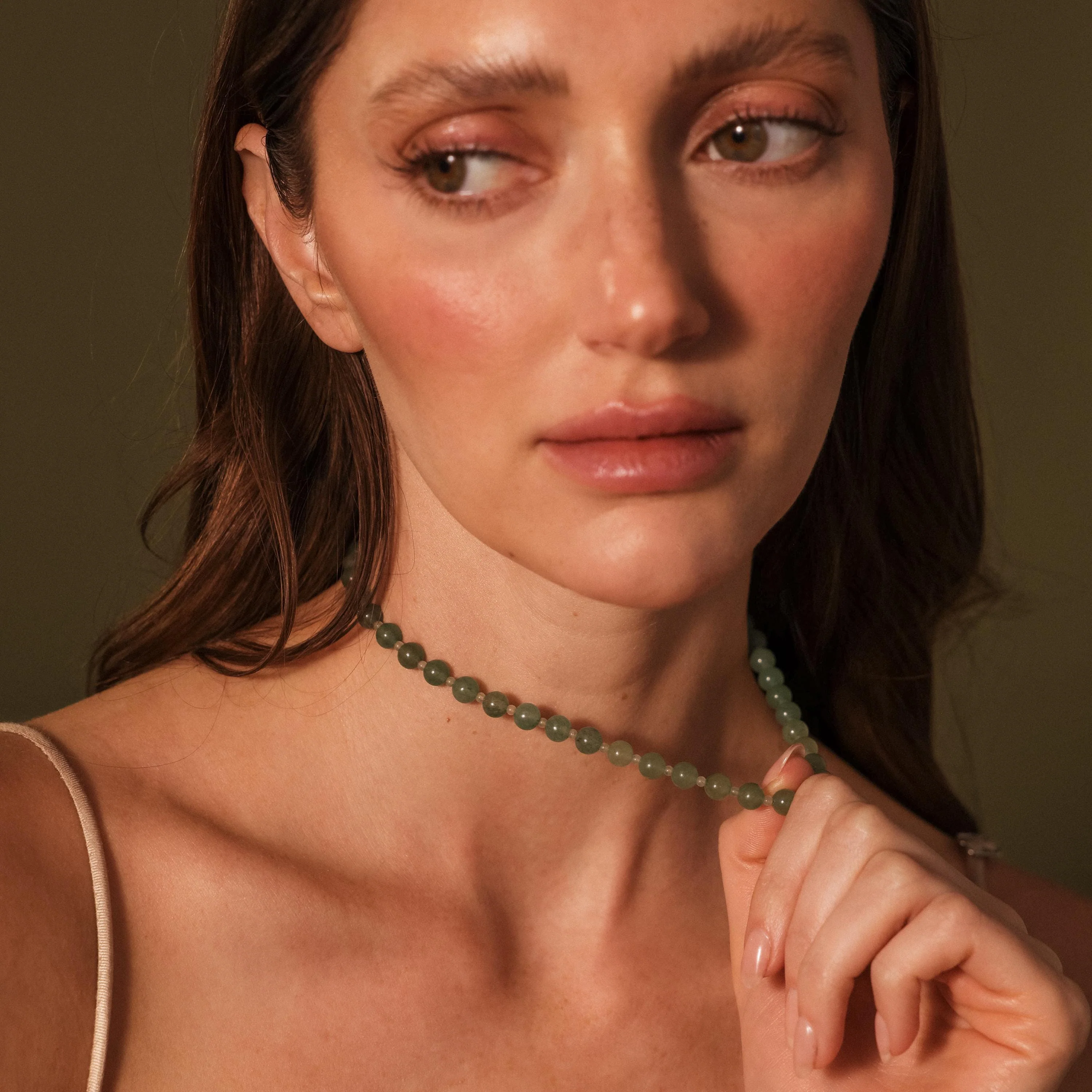 Aventurine Choker Necklace in Silver - Image 4
