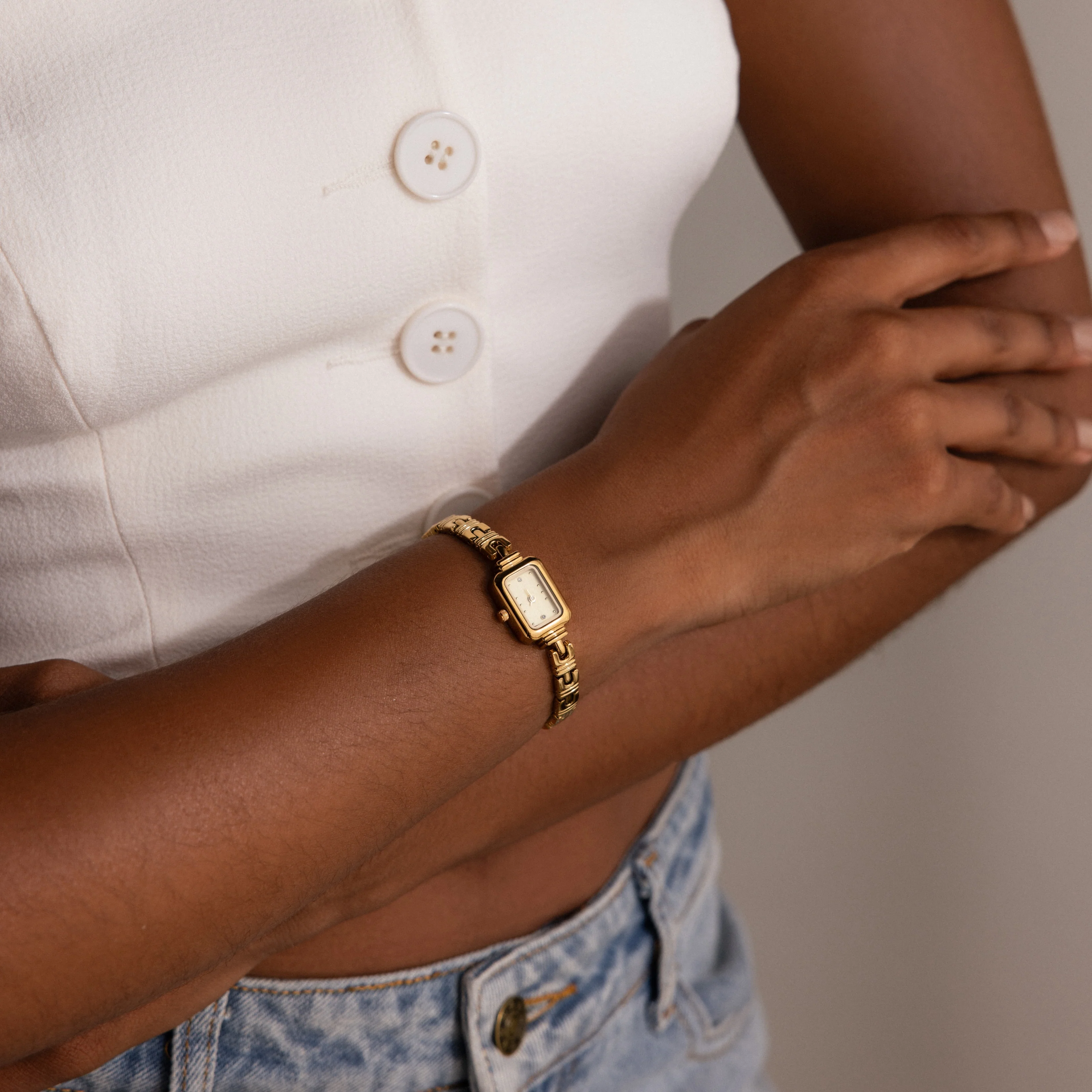 Azteca Link Timepiece in 18K Gold - Image 8