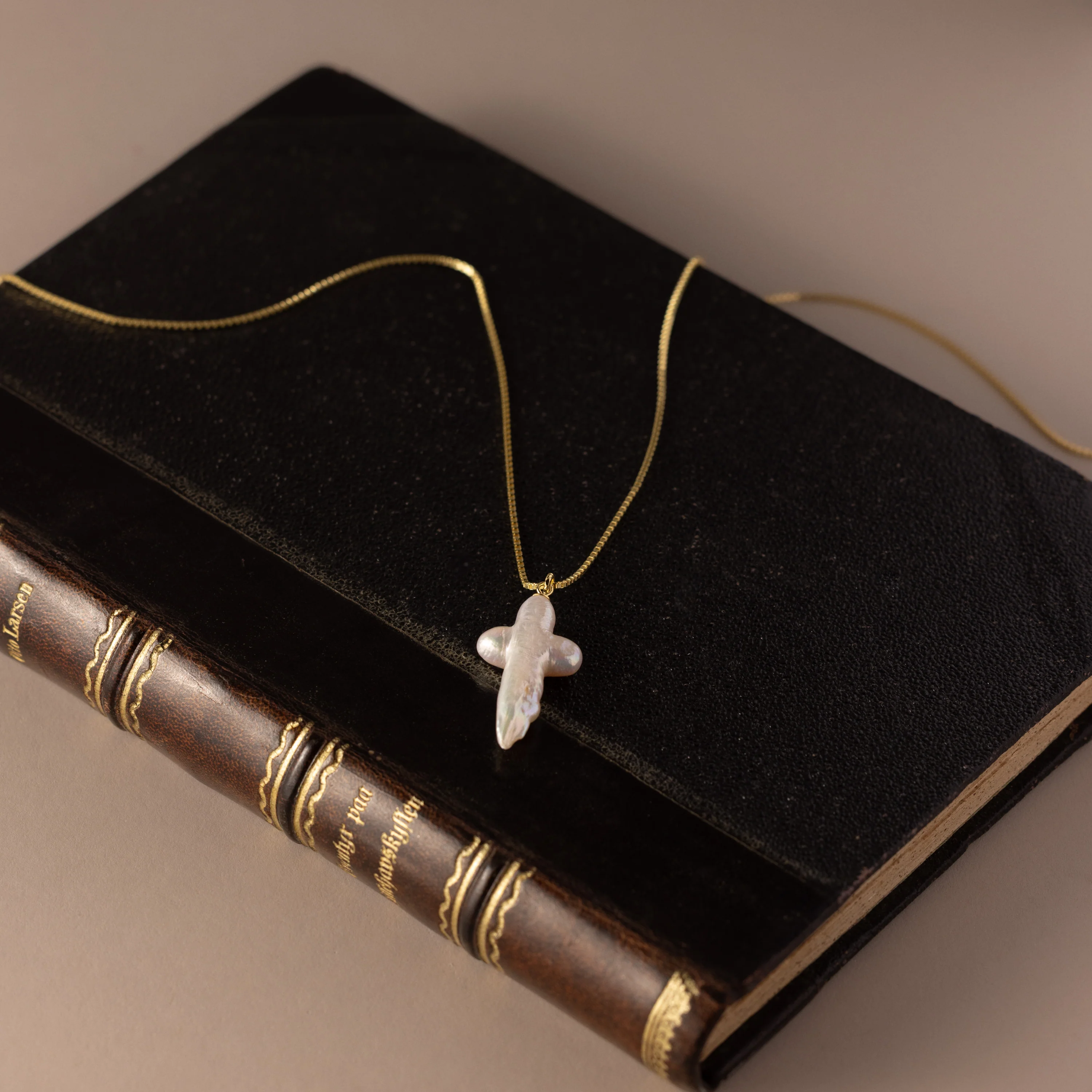 Baroque Pearl Cross Necklace in 18K Gold - Image 3