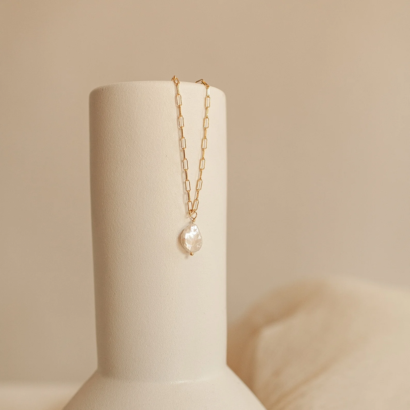 Baroque Pearl Necklace - Image 3