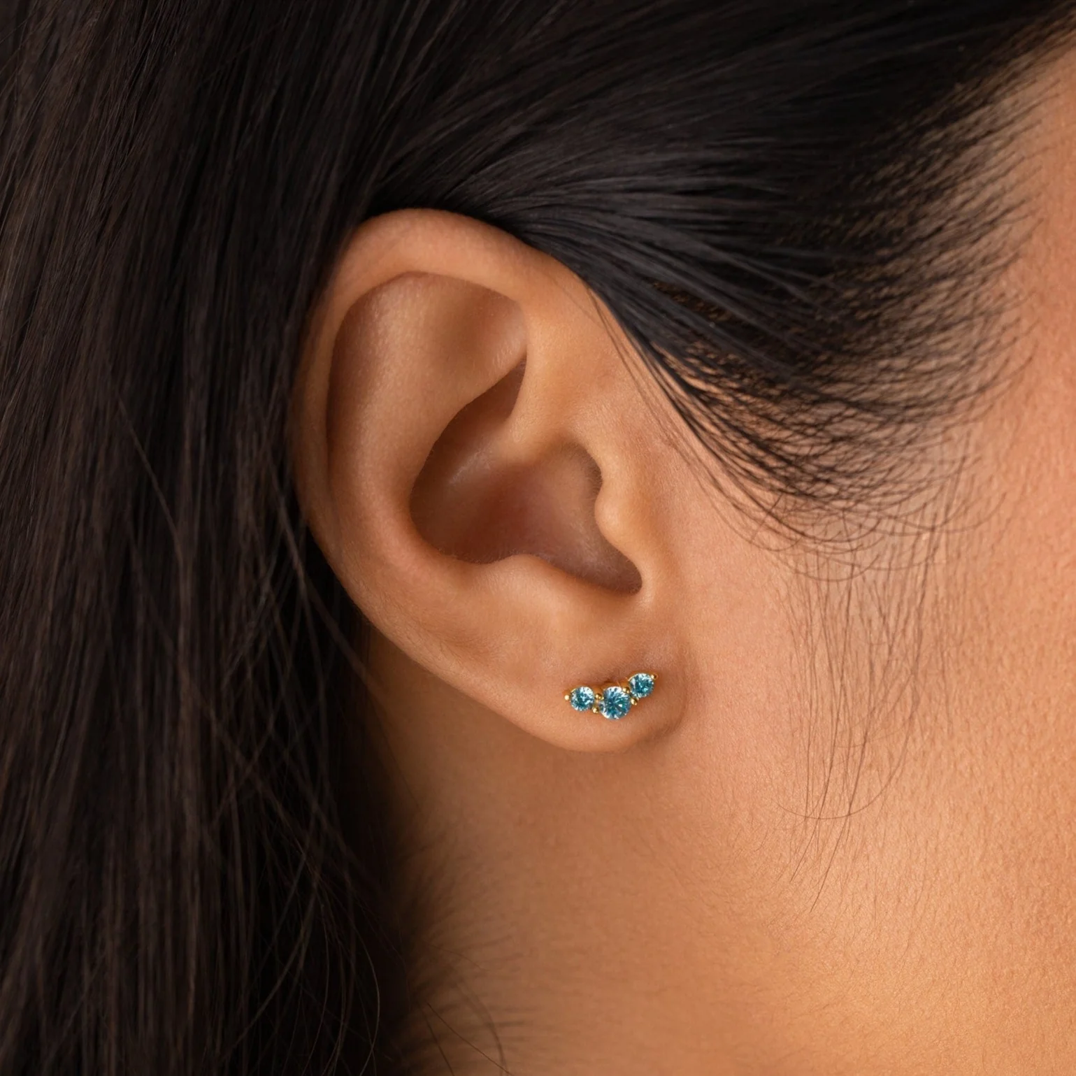 Bella Emerald Studs - Image 2