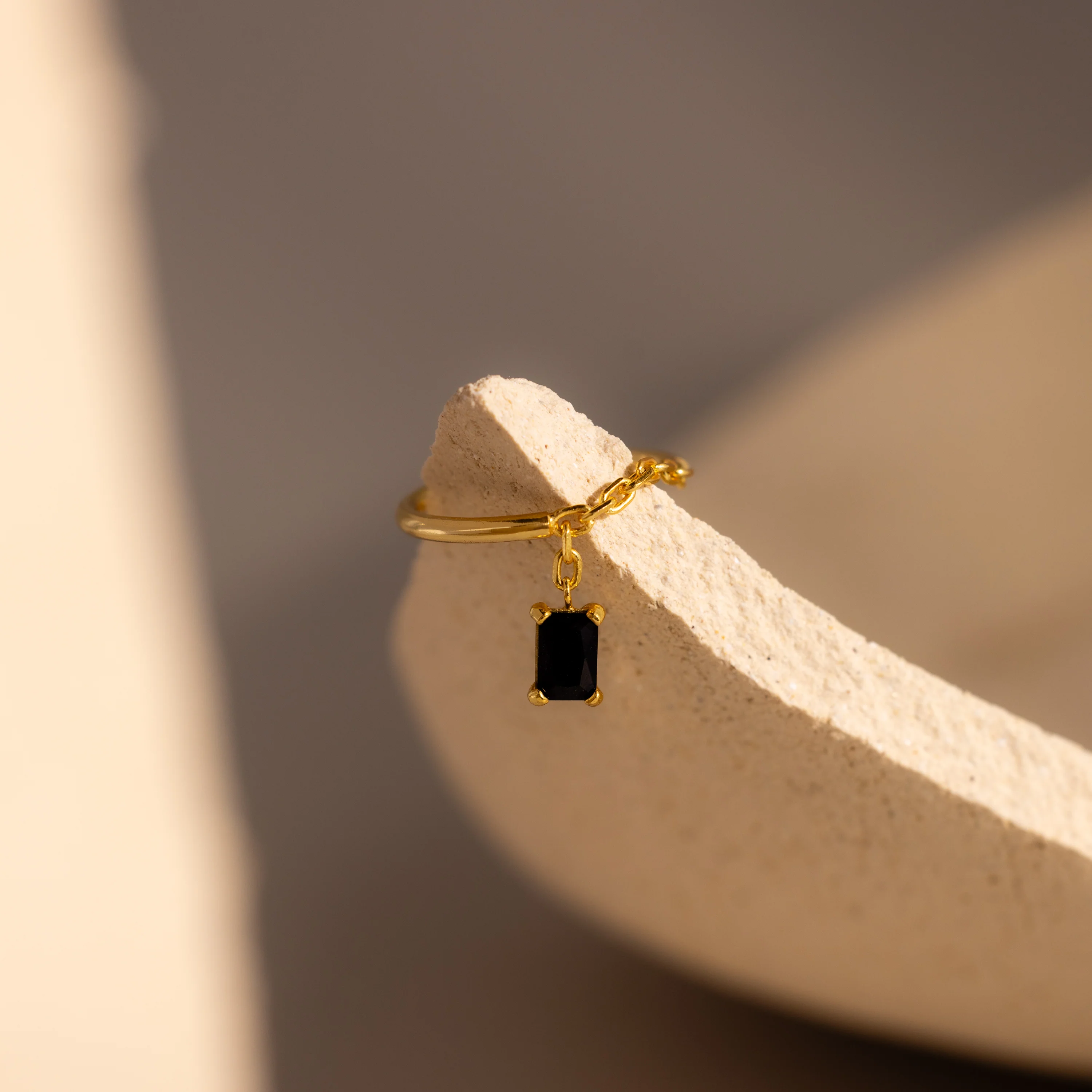 Onyx Drop Chain Ring