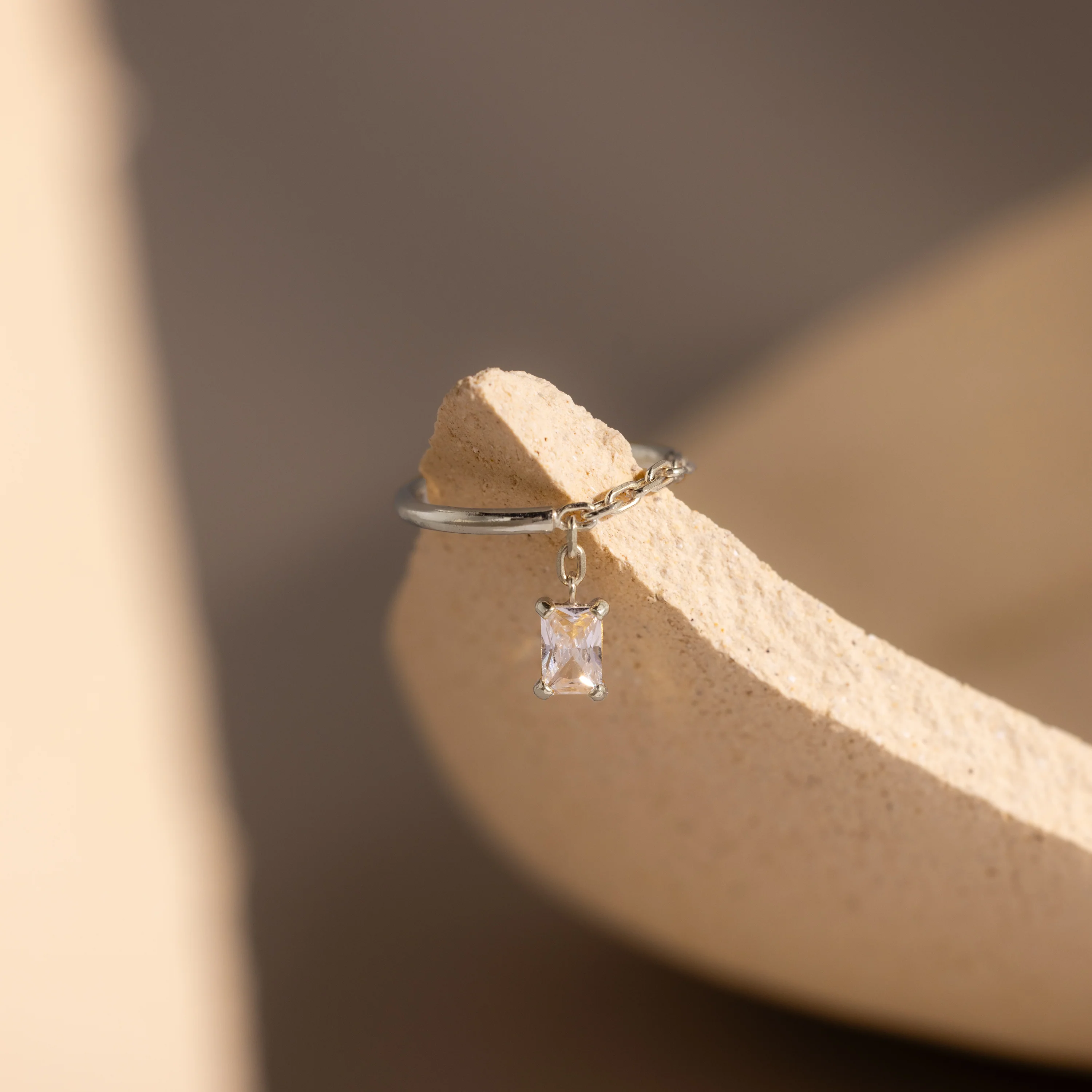 Emerald Drop Chain Ring - Image 3