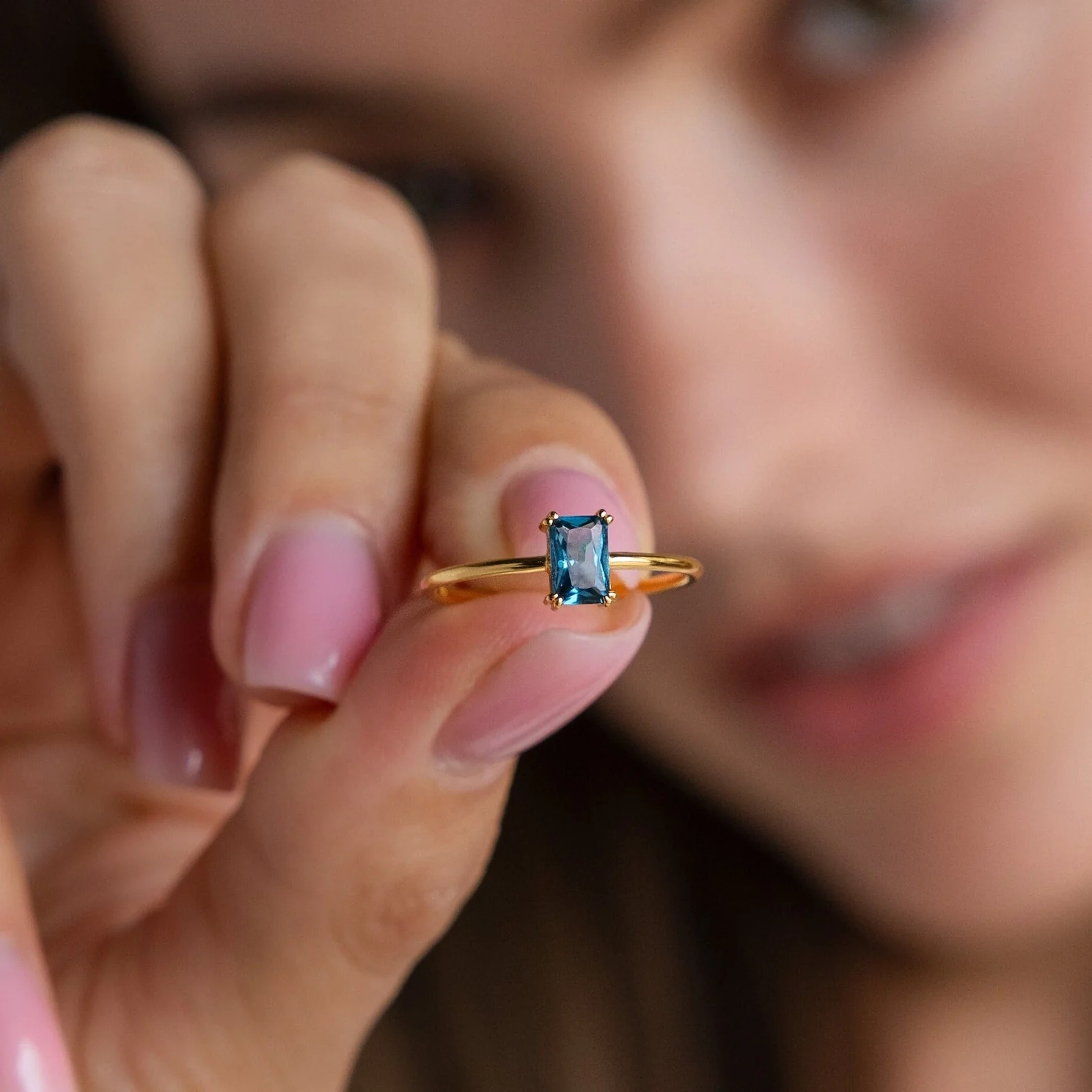 Blue Topaz Emerald Ring - Image 3