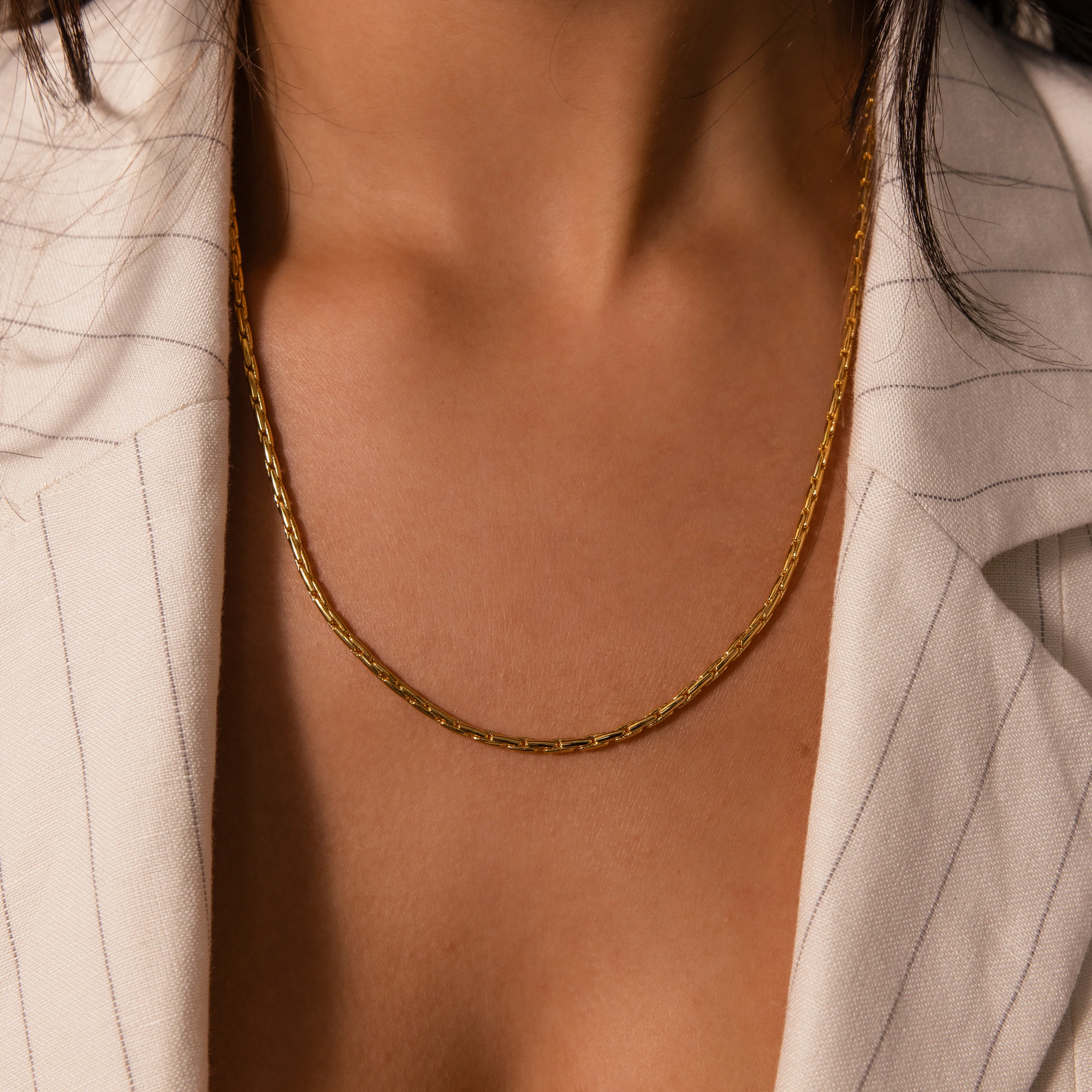 Bold Link Chain Necklace in 18K Gold - Image 2