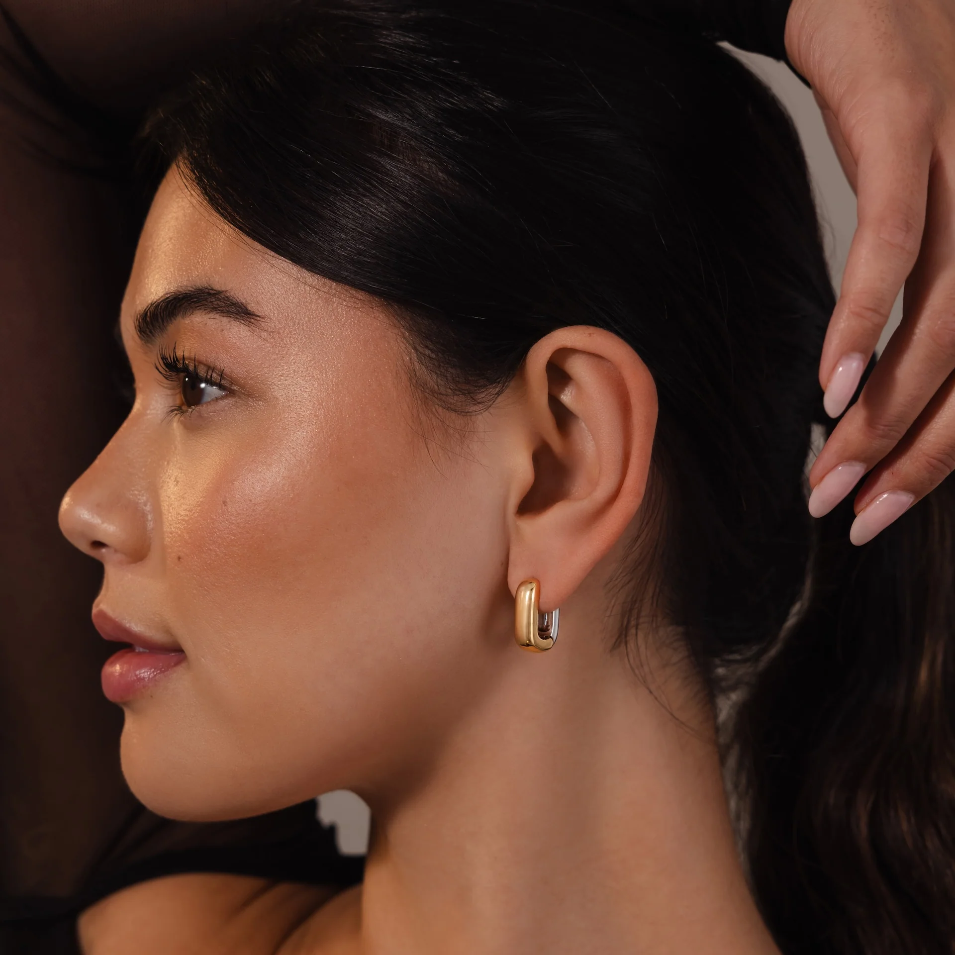 Bold Link Hoops in Mixed Metal - Image 4