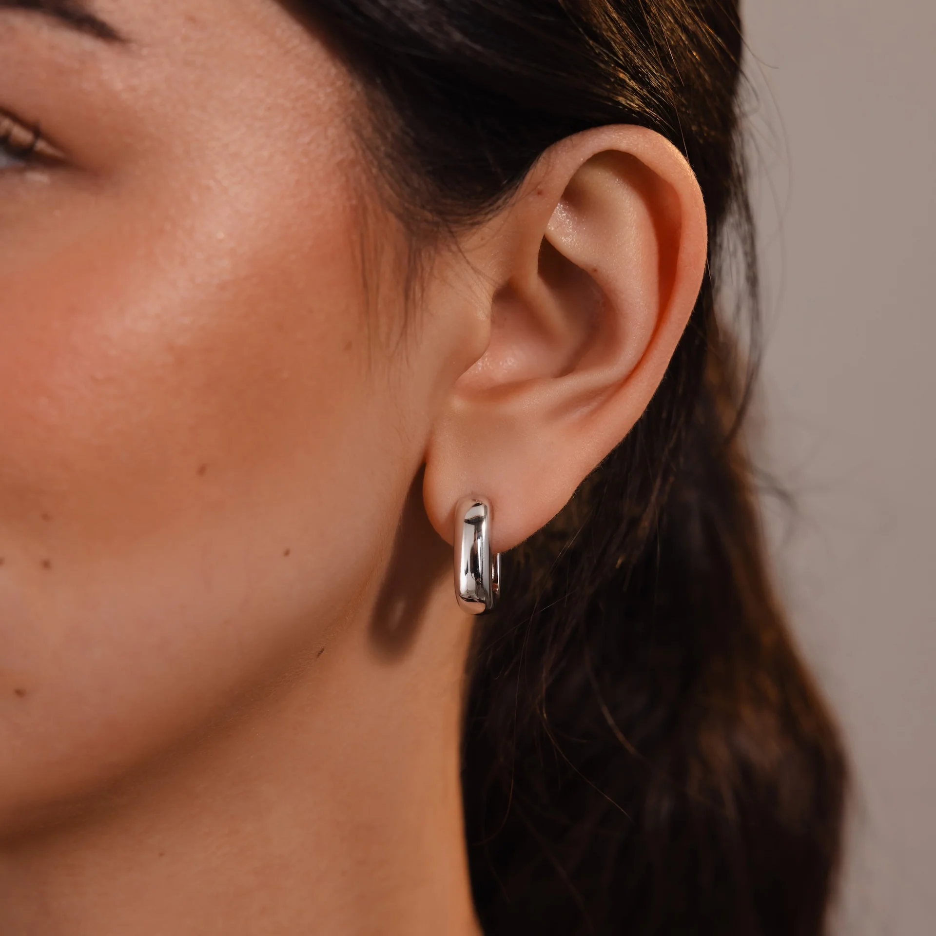 Bold Link Hoops in Silver - Image 2