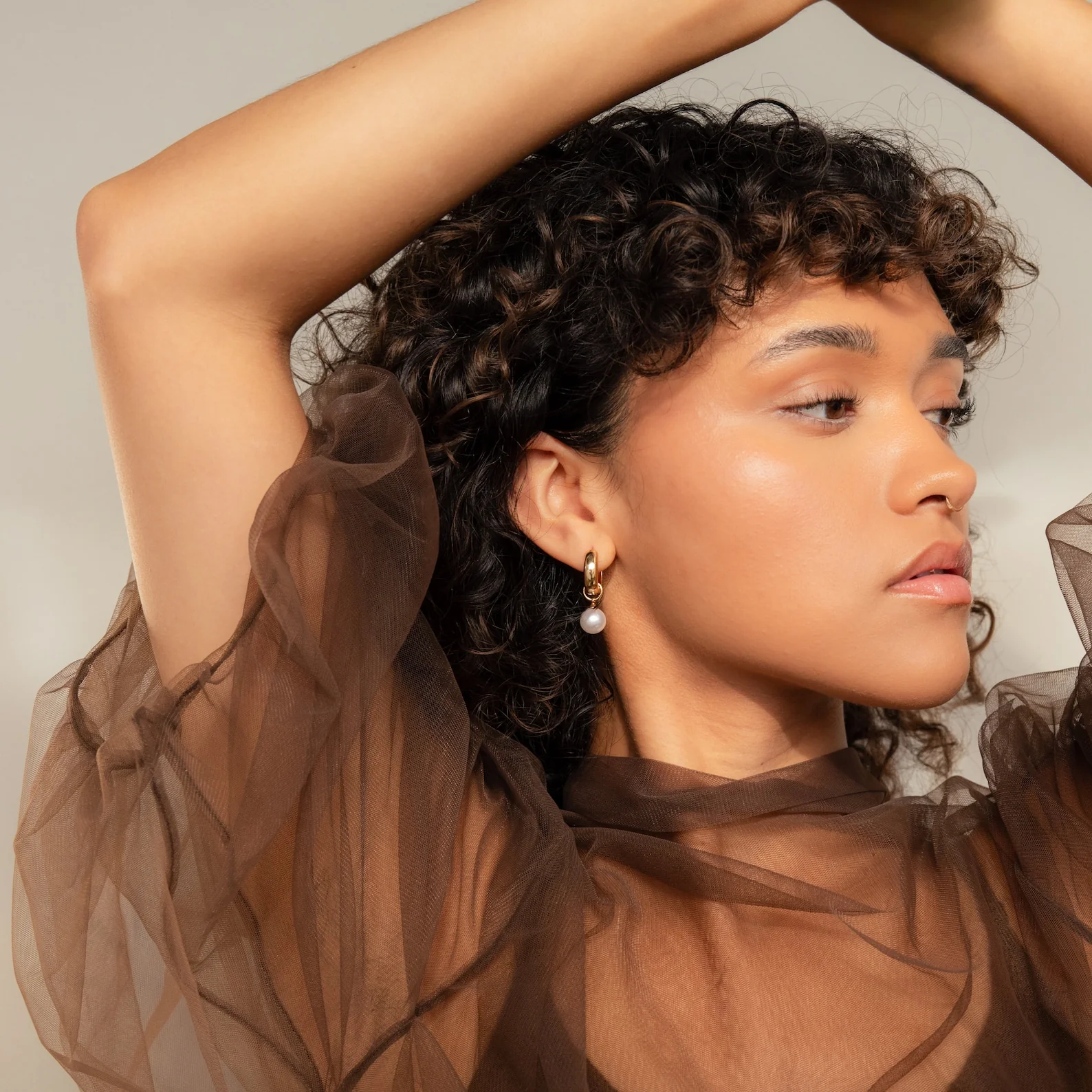 Bold Pearl Drop Earrings - Image 4