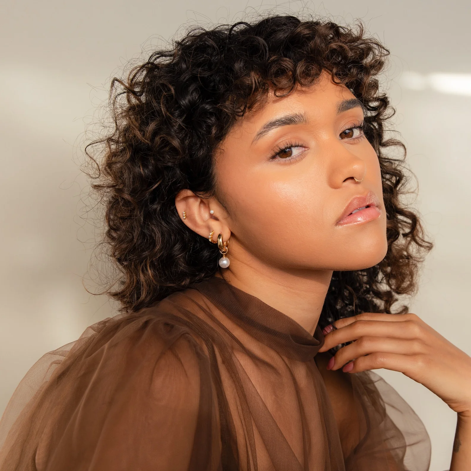 Bold Pearl Drop Earrings - Image 6