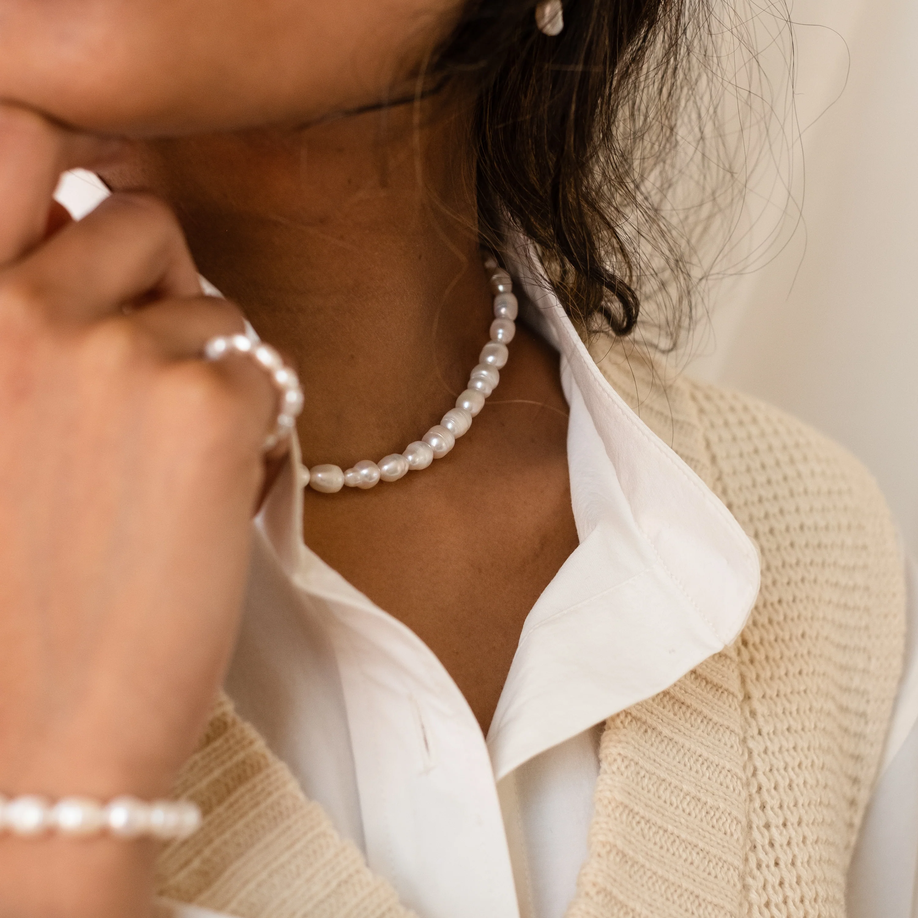 Bold Pearl Necklace - Image 4