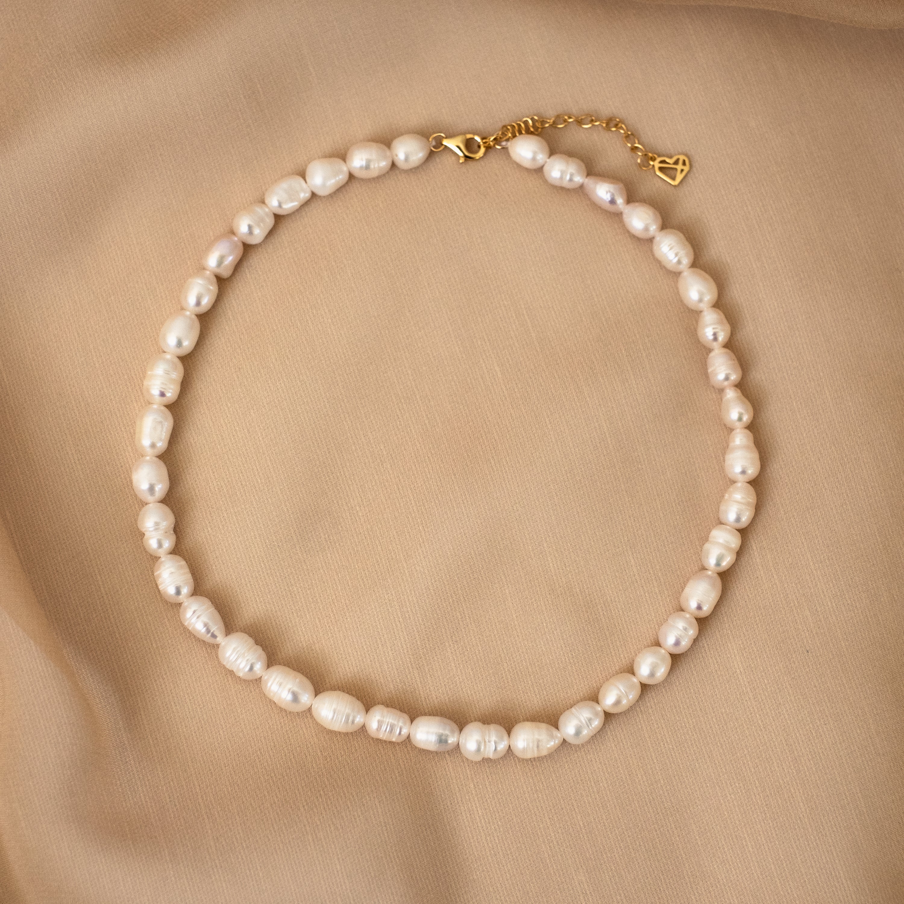 Bold Pearl Necklace - Image 5