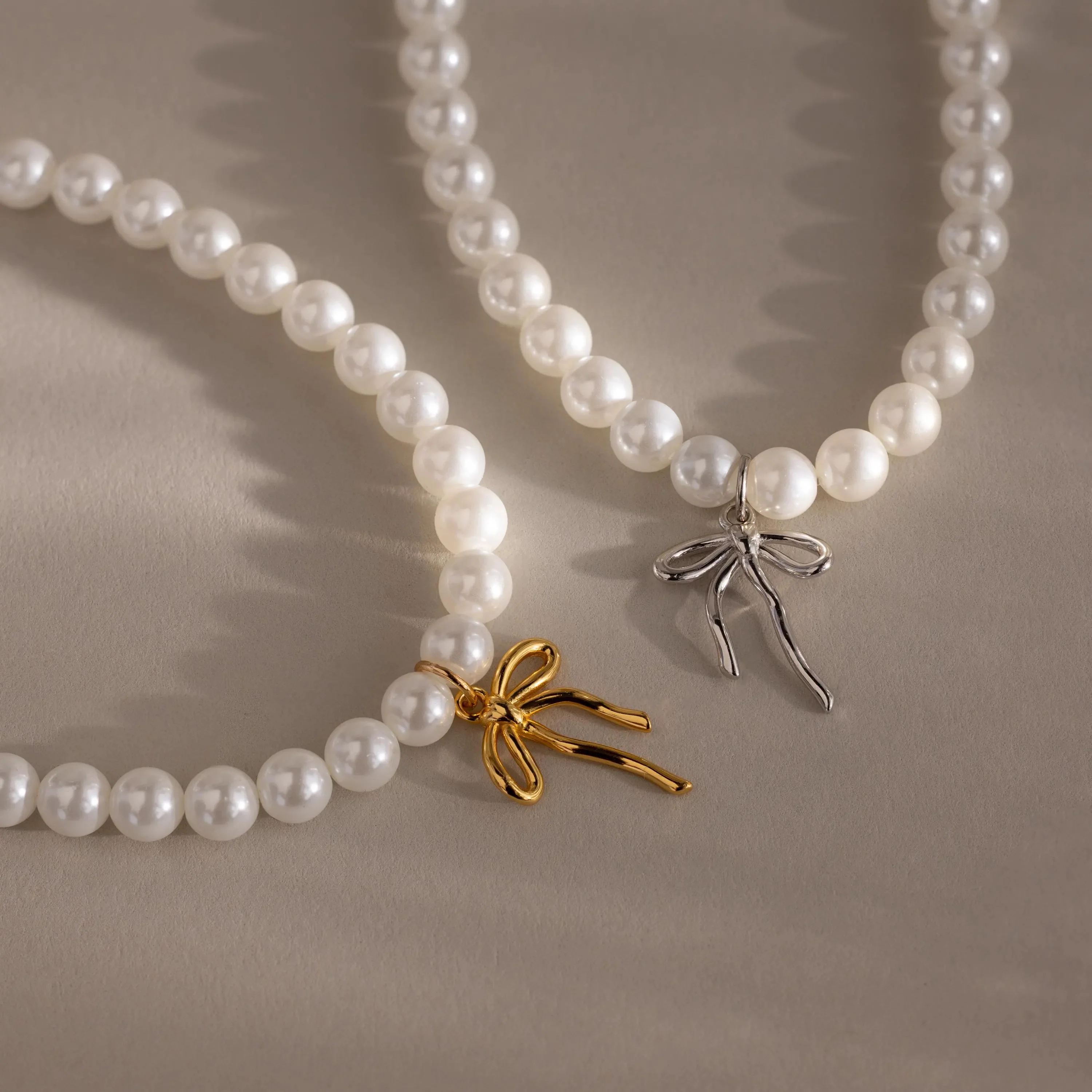 Bow Pearl Bracelet in Silver - Image 5