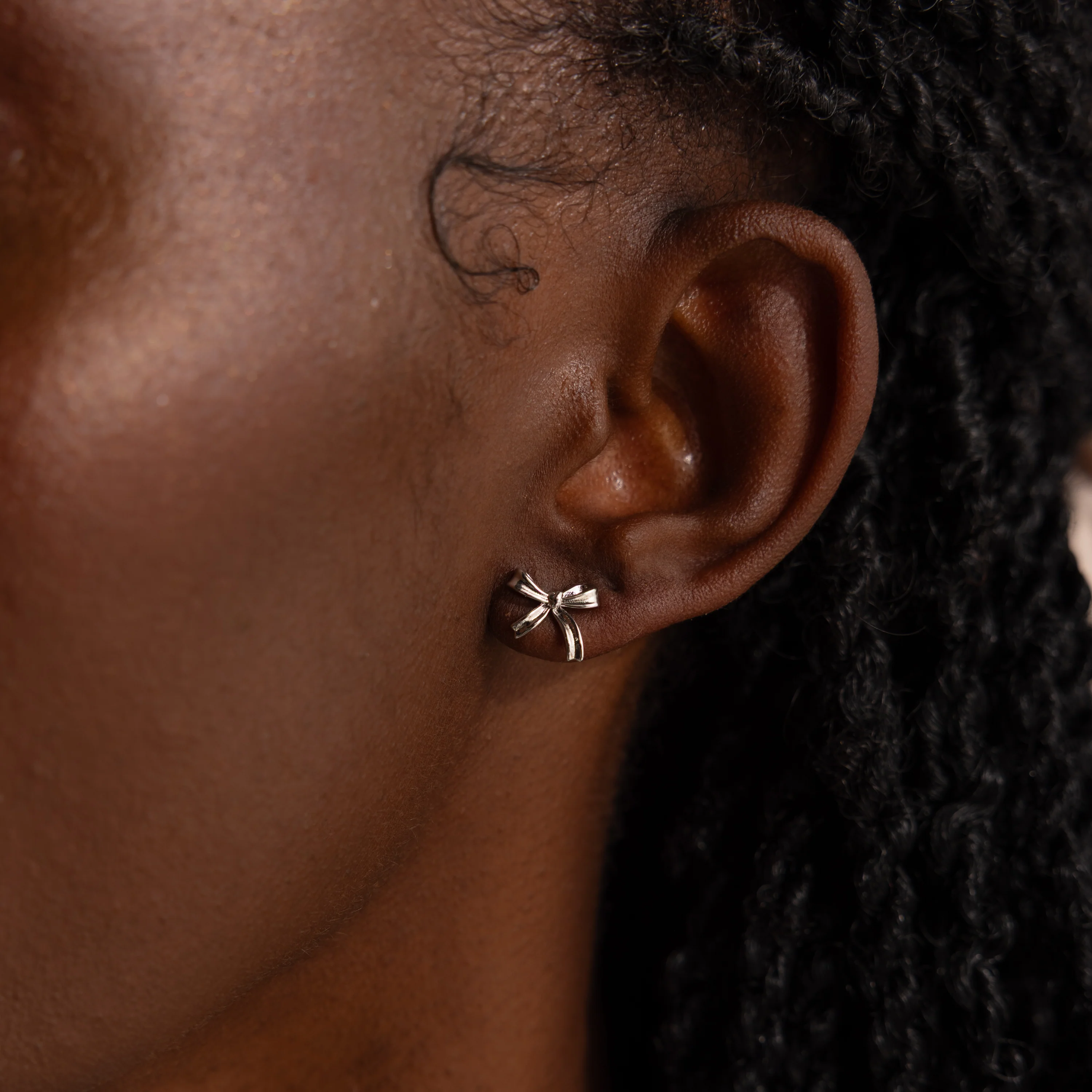 Bow Studs in Silver - Image 2