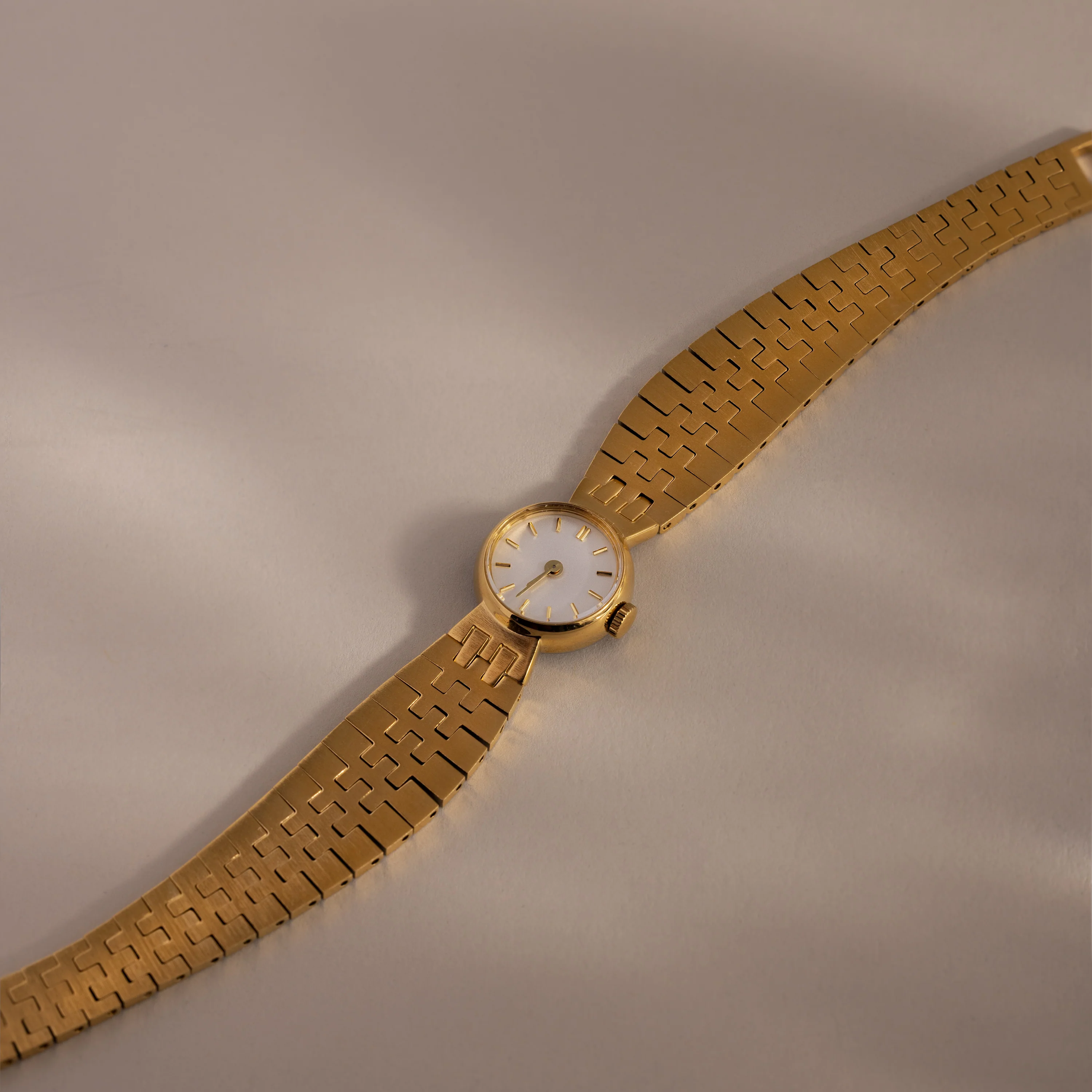 Brick Link Timepiece - Image 5