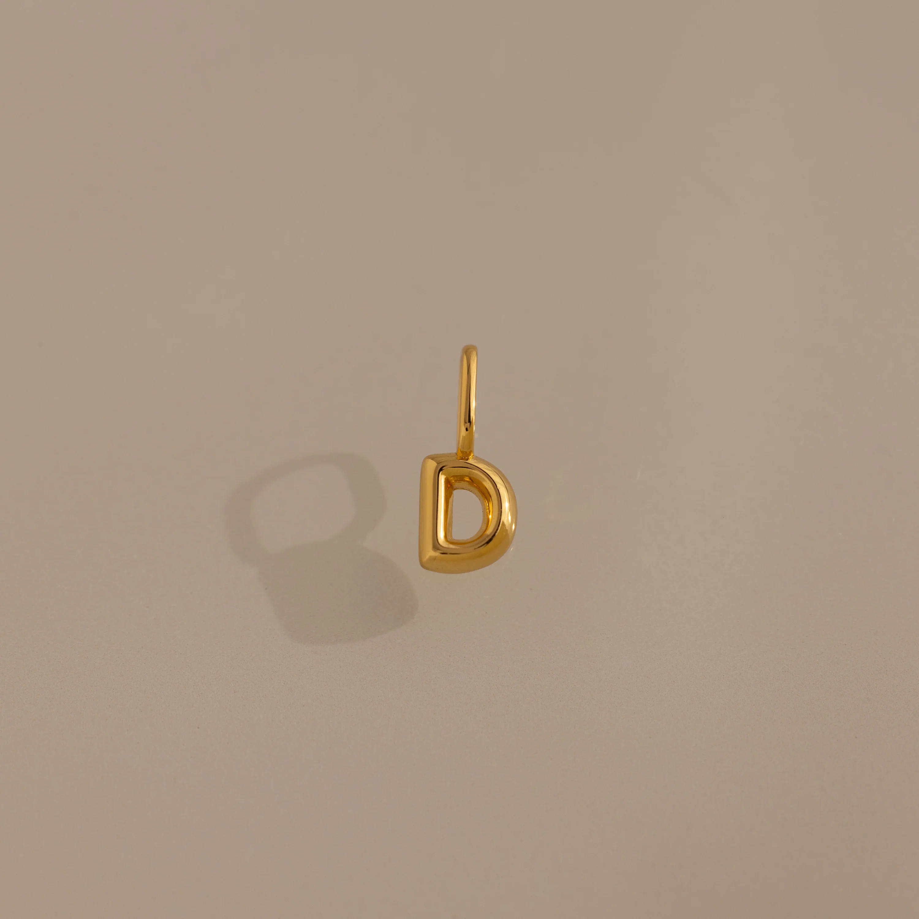 Bubble Letter Charm in 18K Gold - Image 7