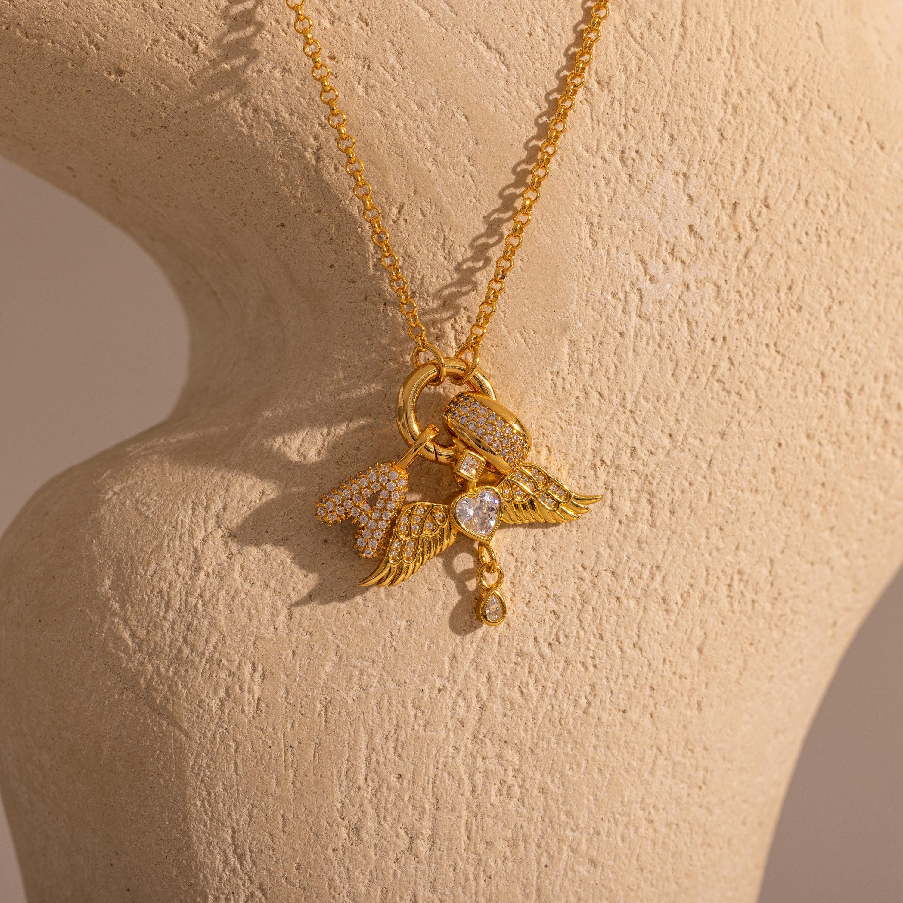 Cable Circle Charm Necklace in 18K Gold - Image 3