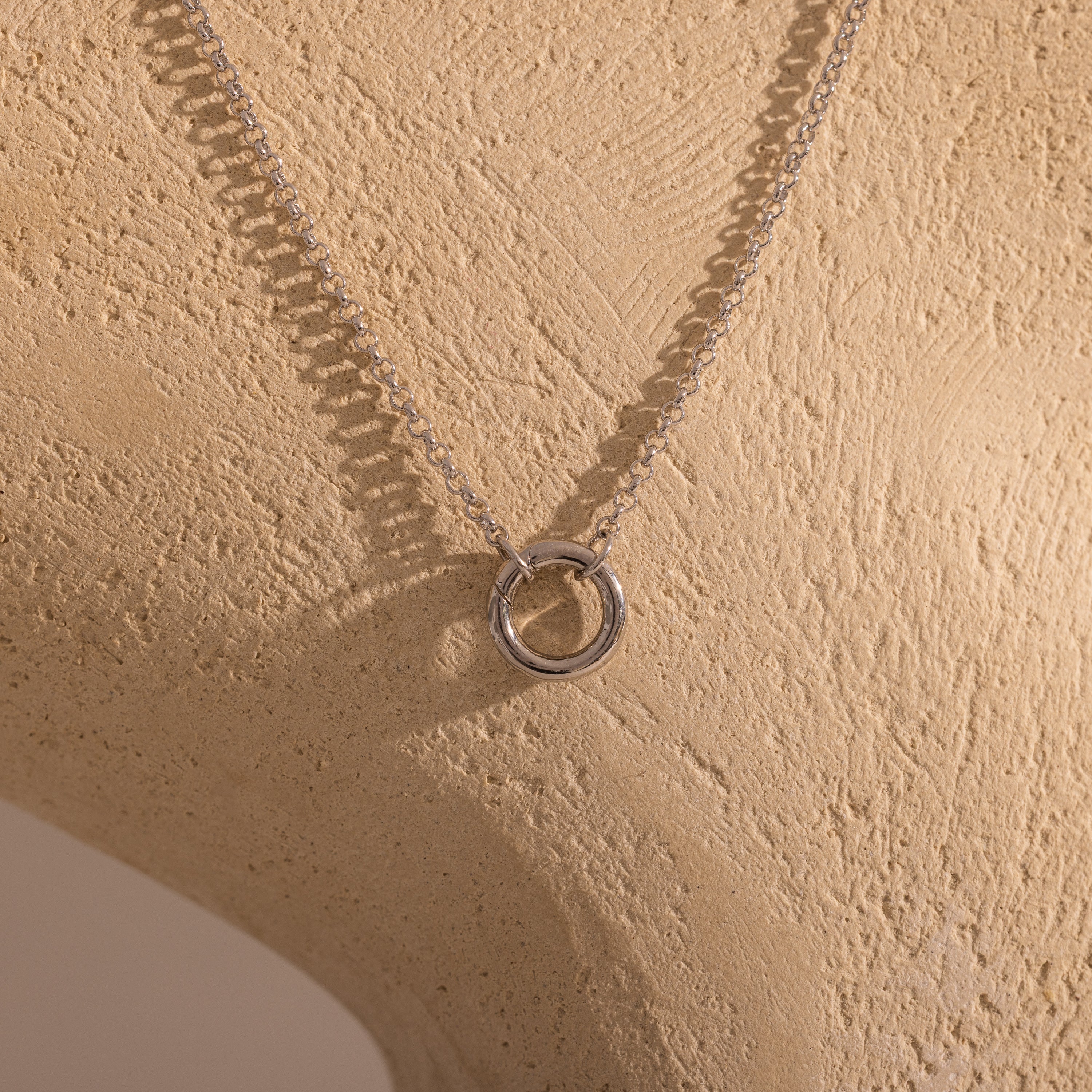 Cable Circle Charm Necklace in Silver - Image 5