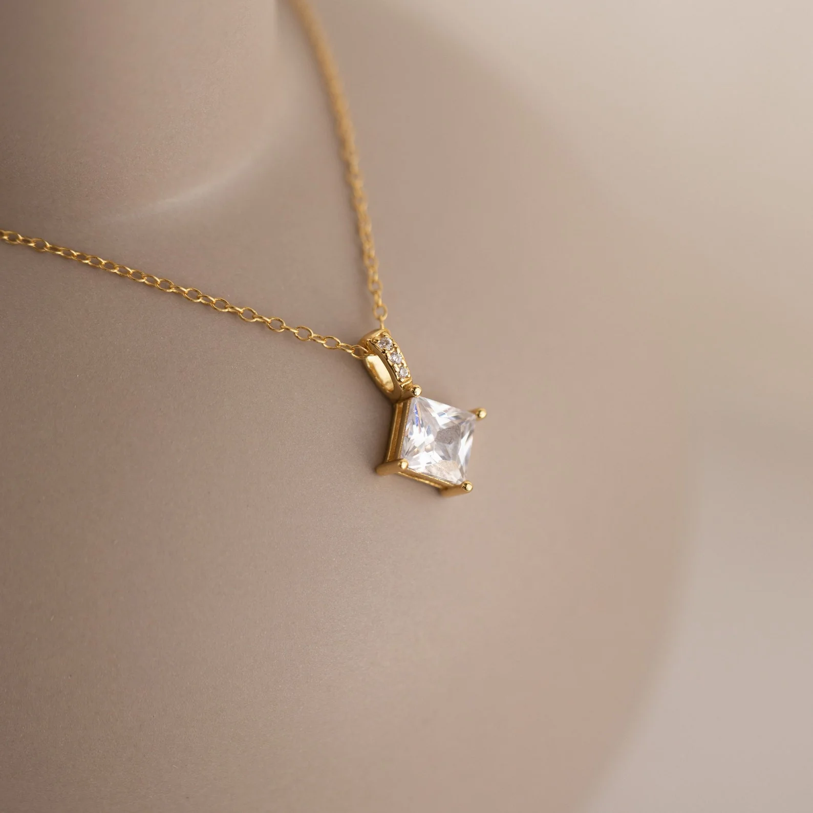 Carina Diamond Necklace