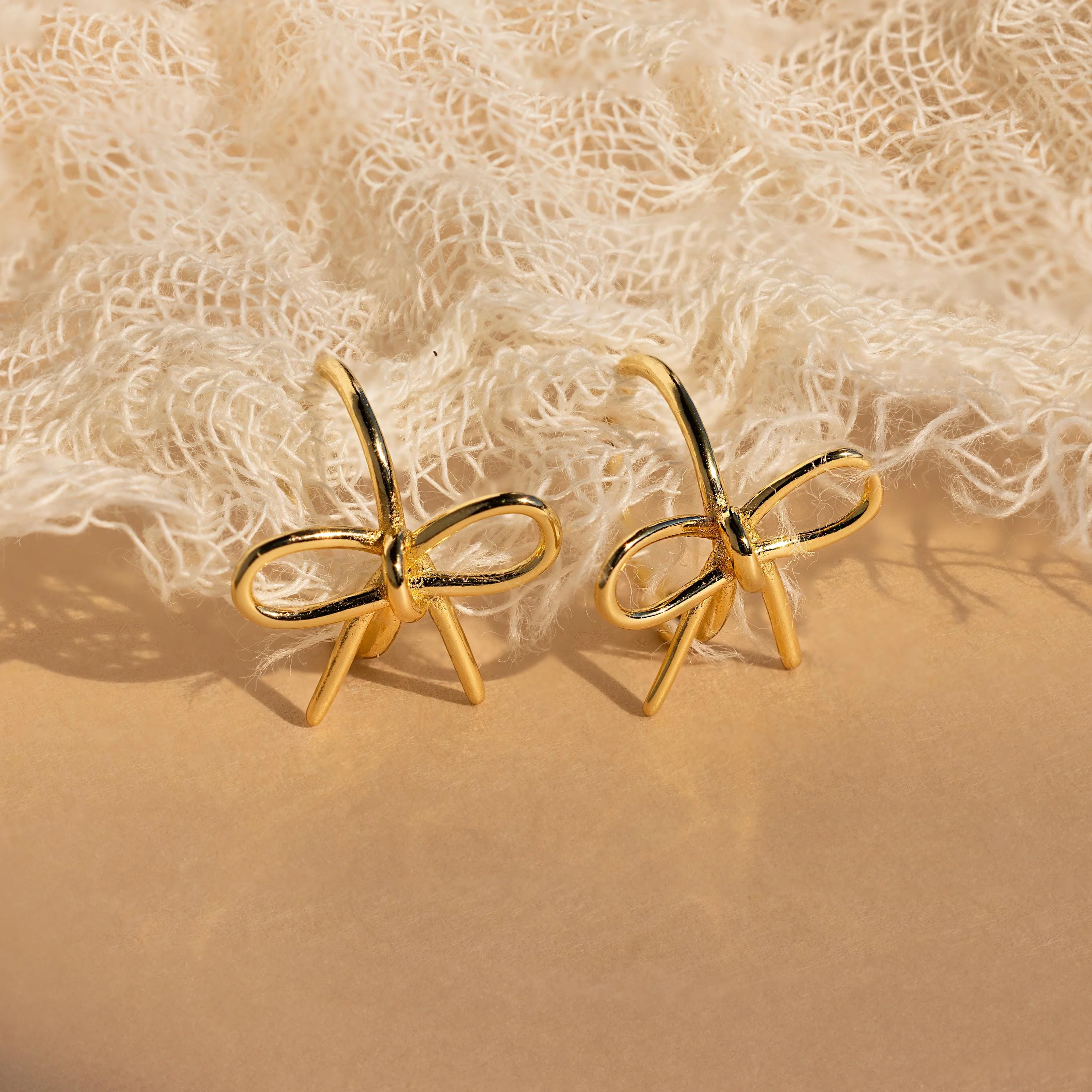 Classic Ribbon Bow Huggies - Image 2