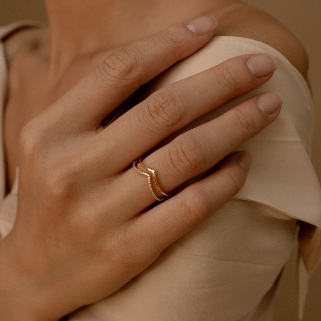 Curve Stacking Set in 18K Gold - Image 6