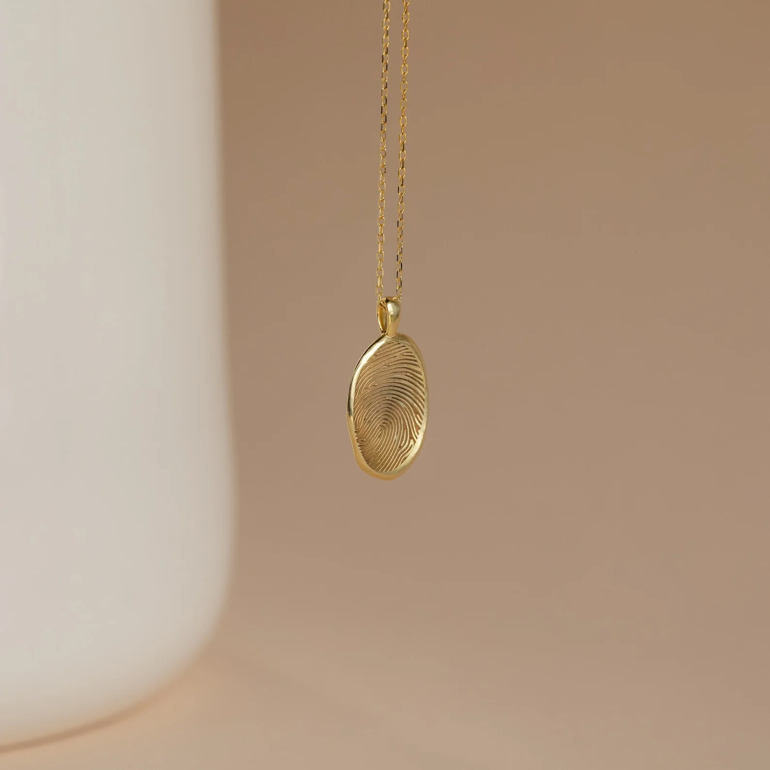 Custom Fingerprint Necklace in 18K Gold - Image 8