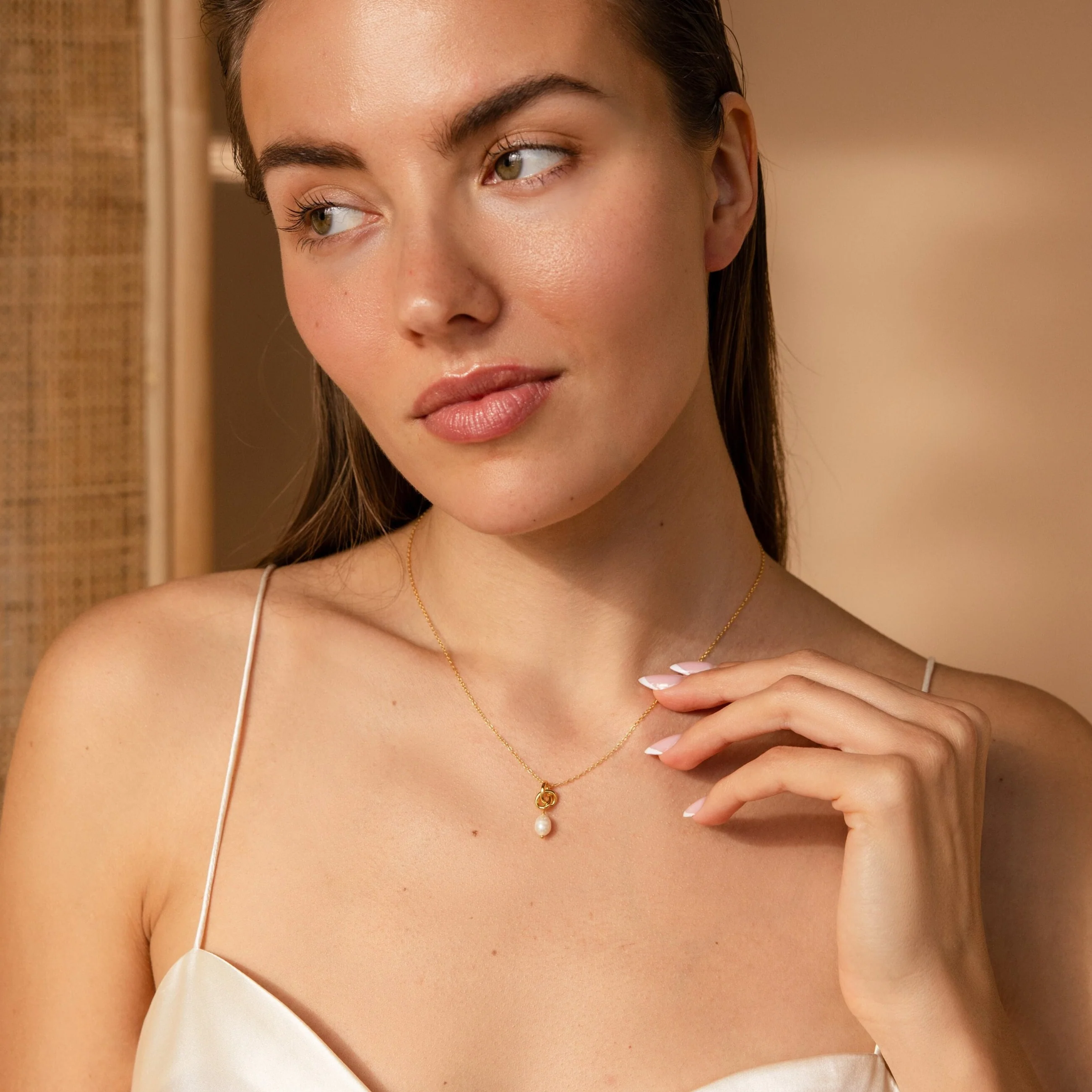 Dainty Knot Pearl Necklace - Image 8