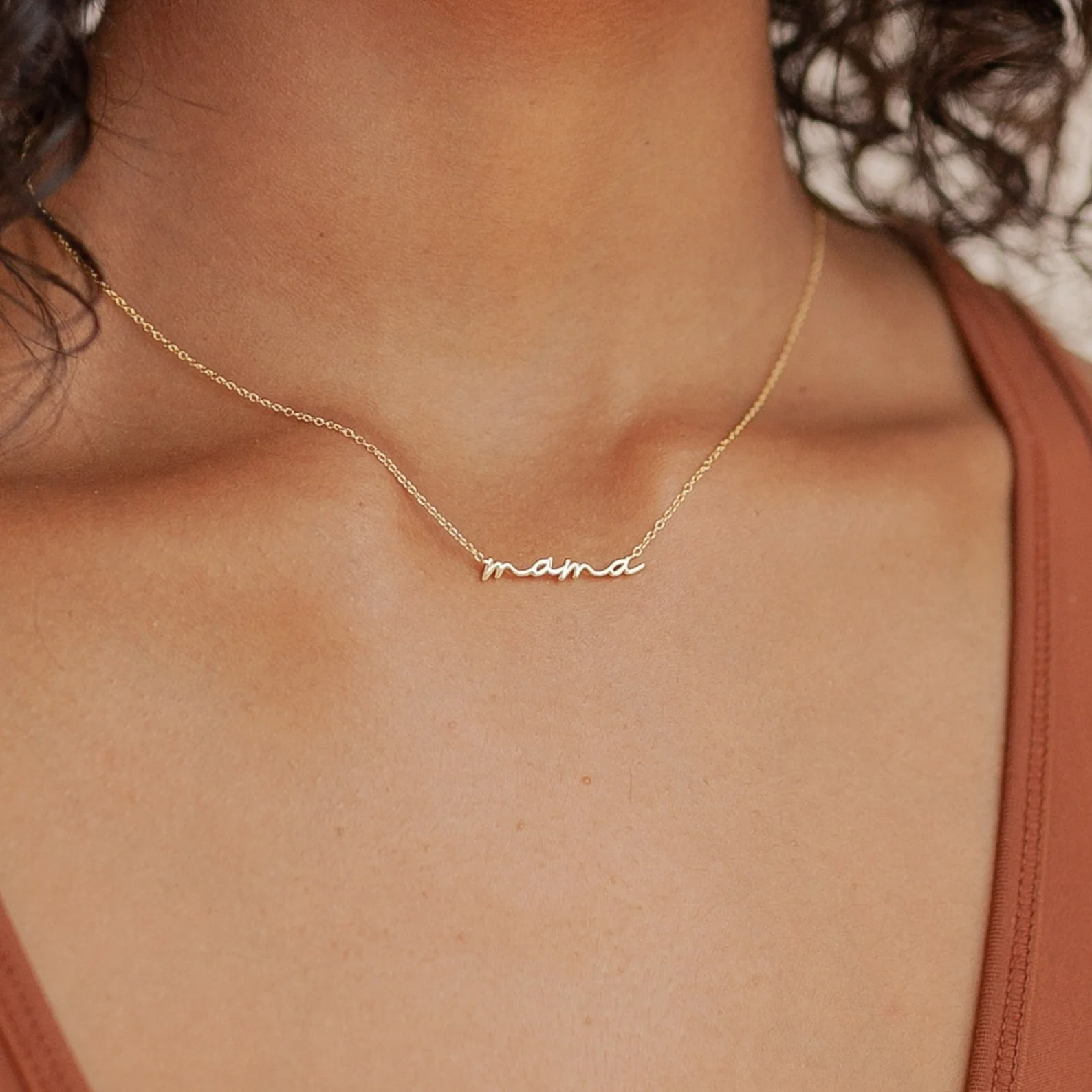 Dainty Mama Necklace in 18K Gold - Image 2