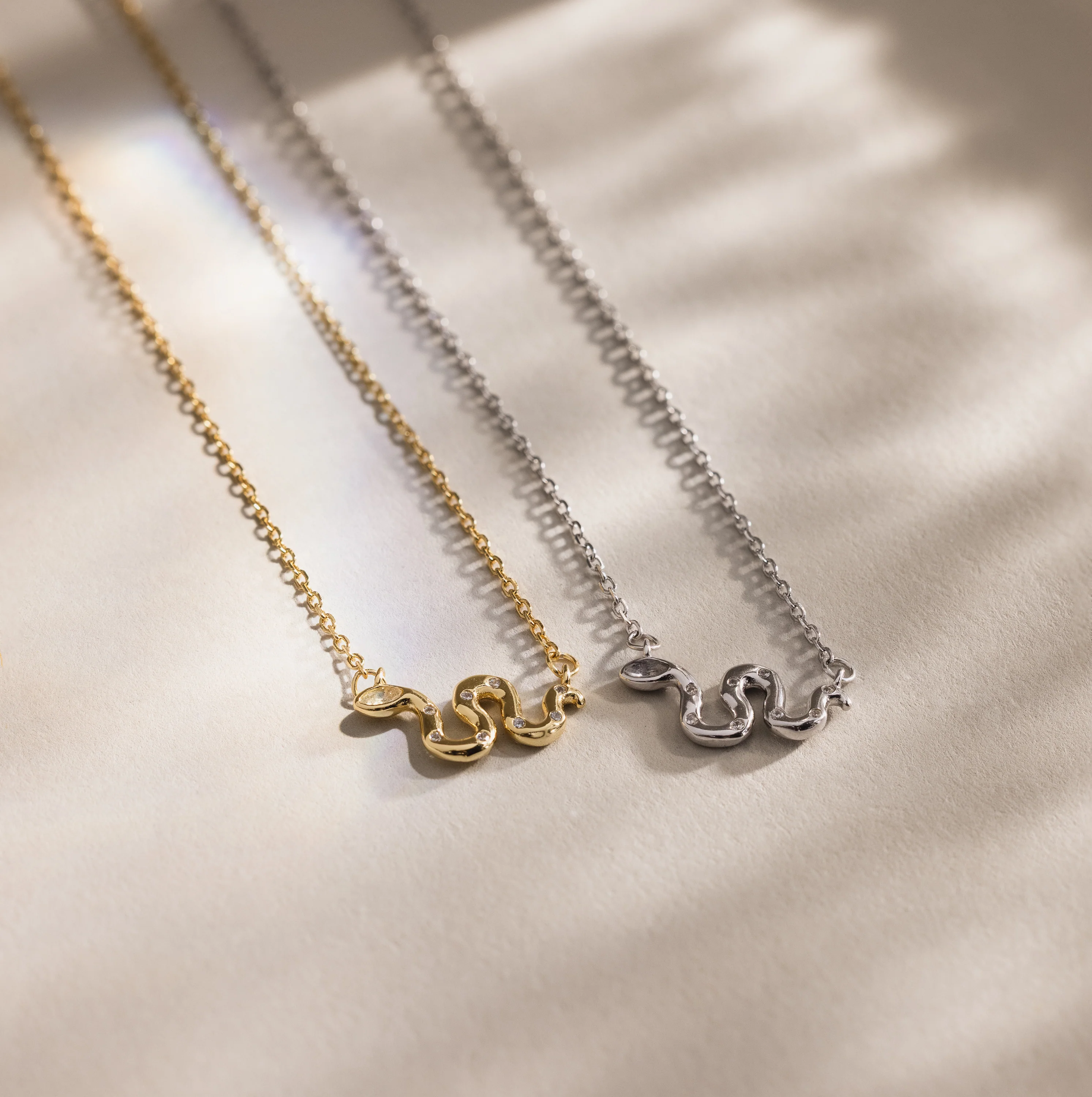 Dainty Viper Necklace in 18K Gold - Image 5