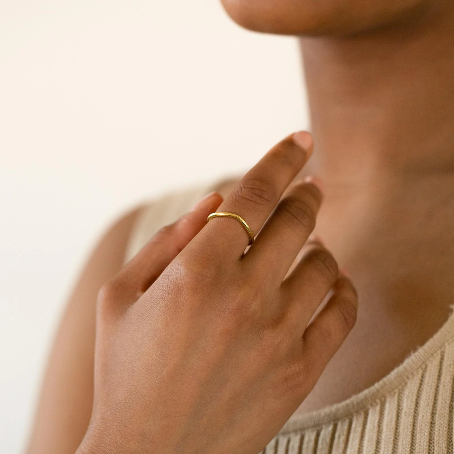 Dainty Wave Band - Image 4