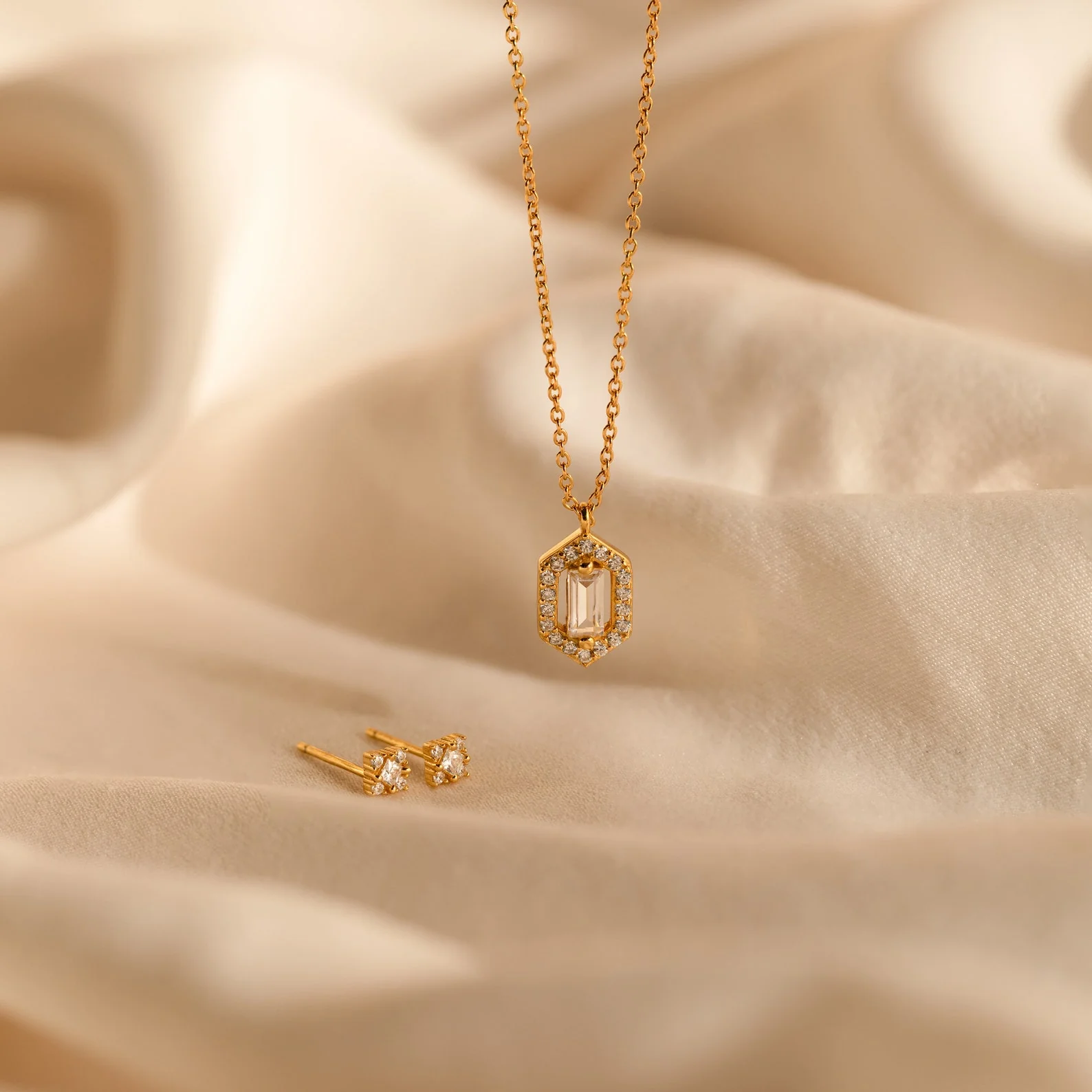 Daydreamer Diamond Necklace - Image 7