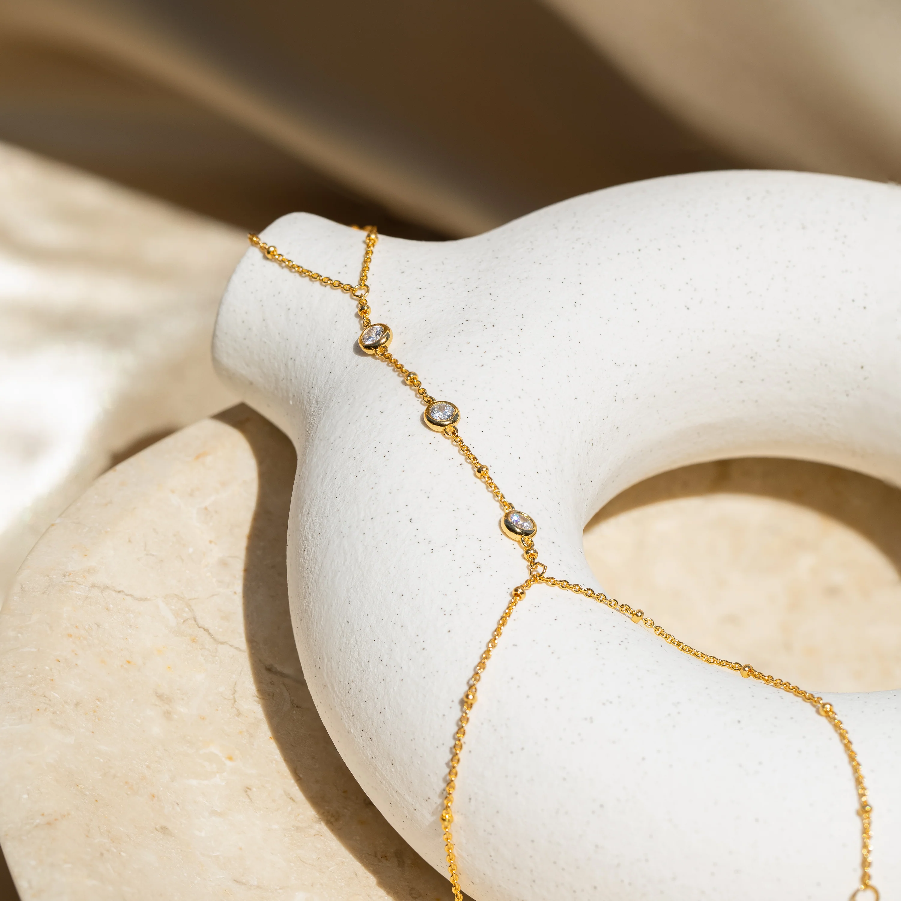 Diamond Bezel Hand Chain - Image 4