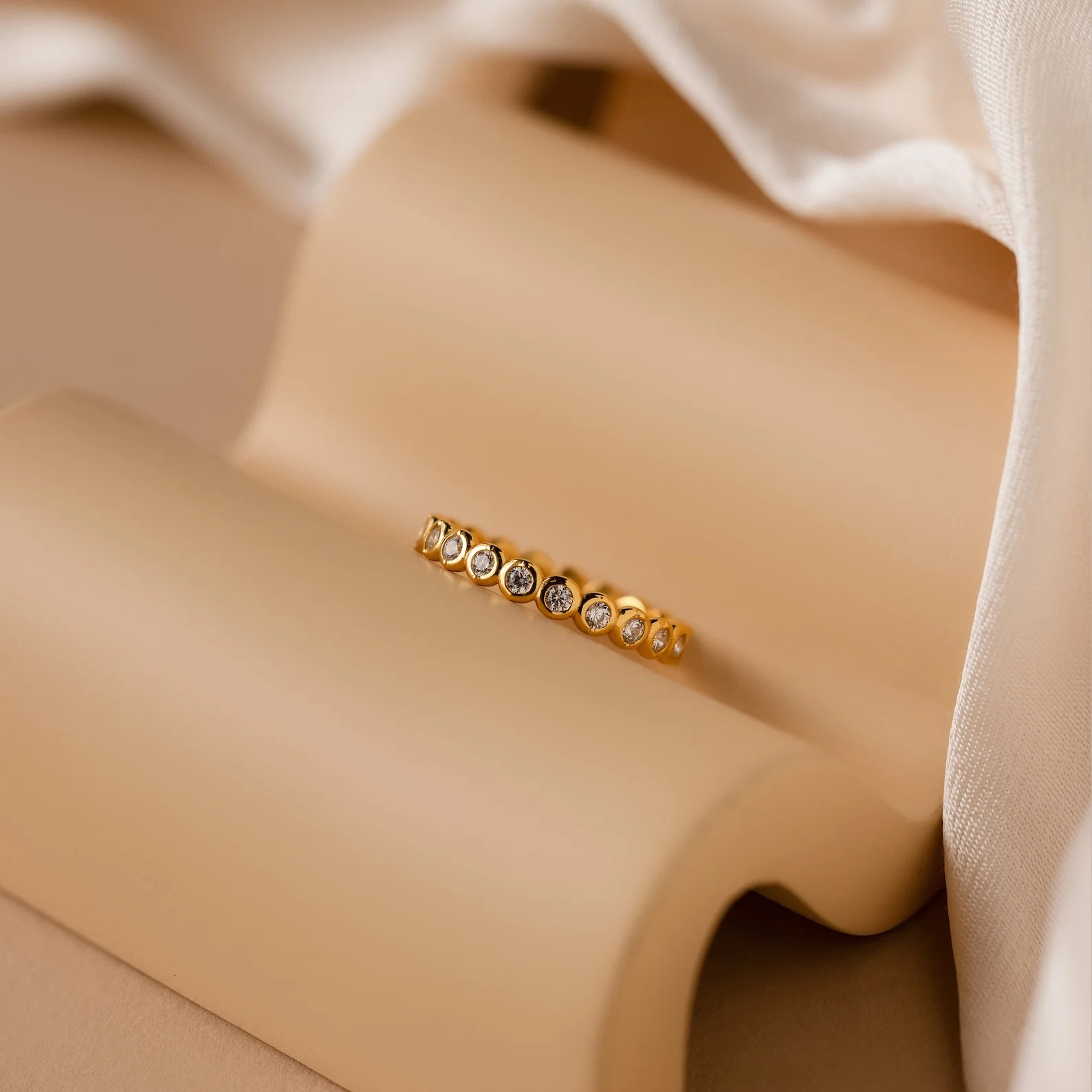 Diamond Bezel Tennis Ring - Image 5