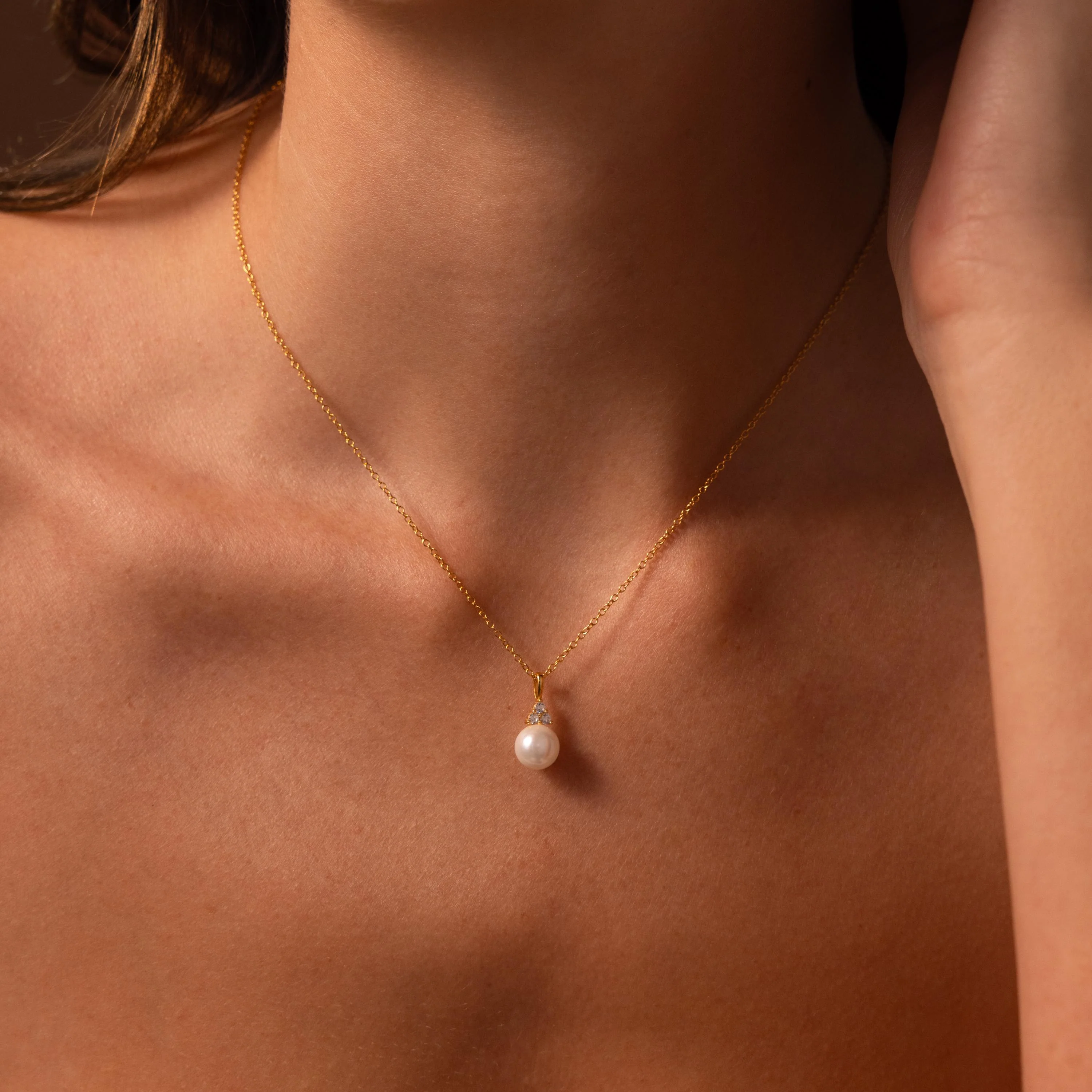 Diamond Halo Pearl Necklace - Image 3
