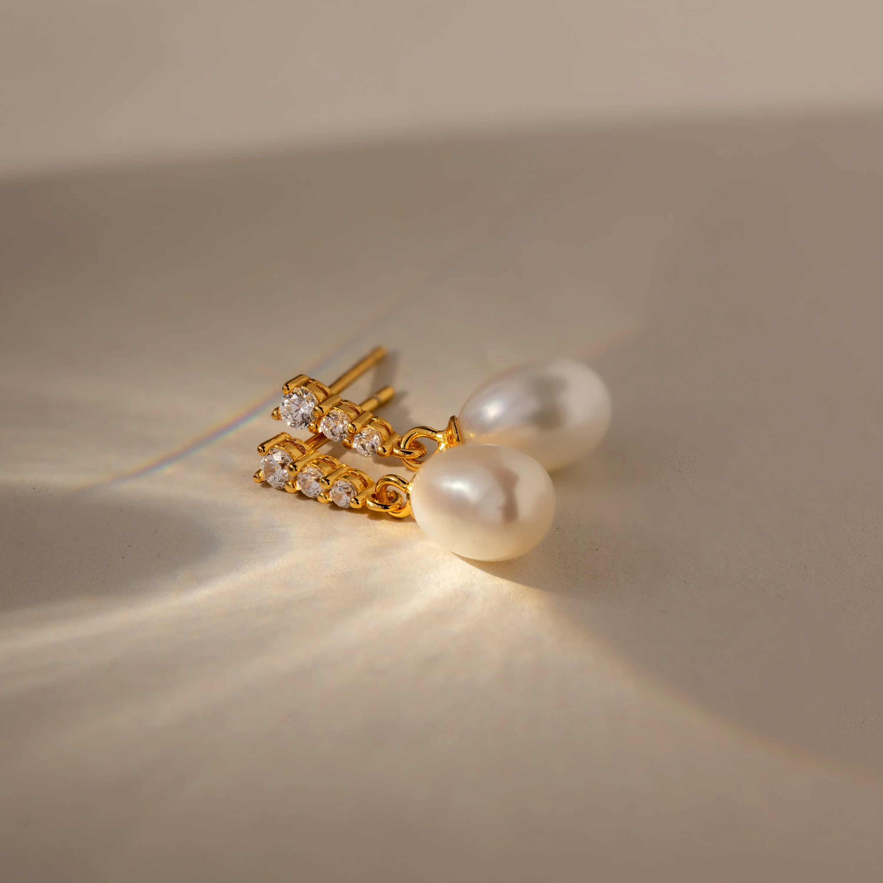 Diamond Pearl Droplet Earrings in 18K Gold - Image 3
