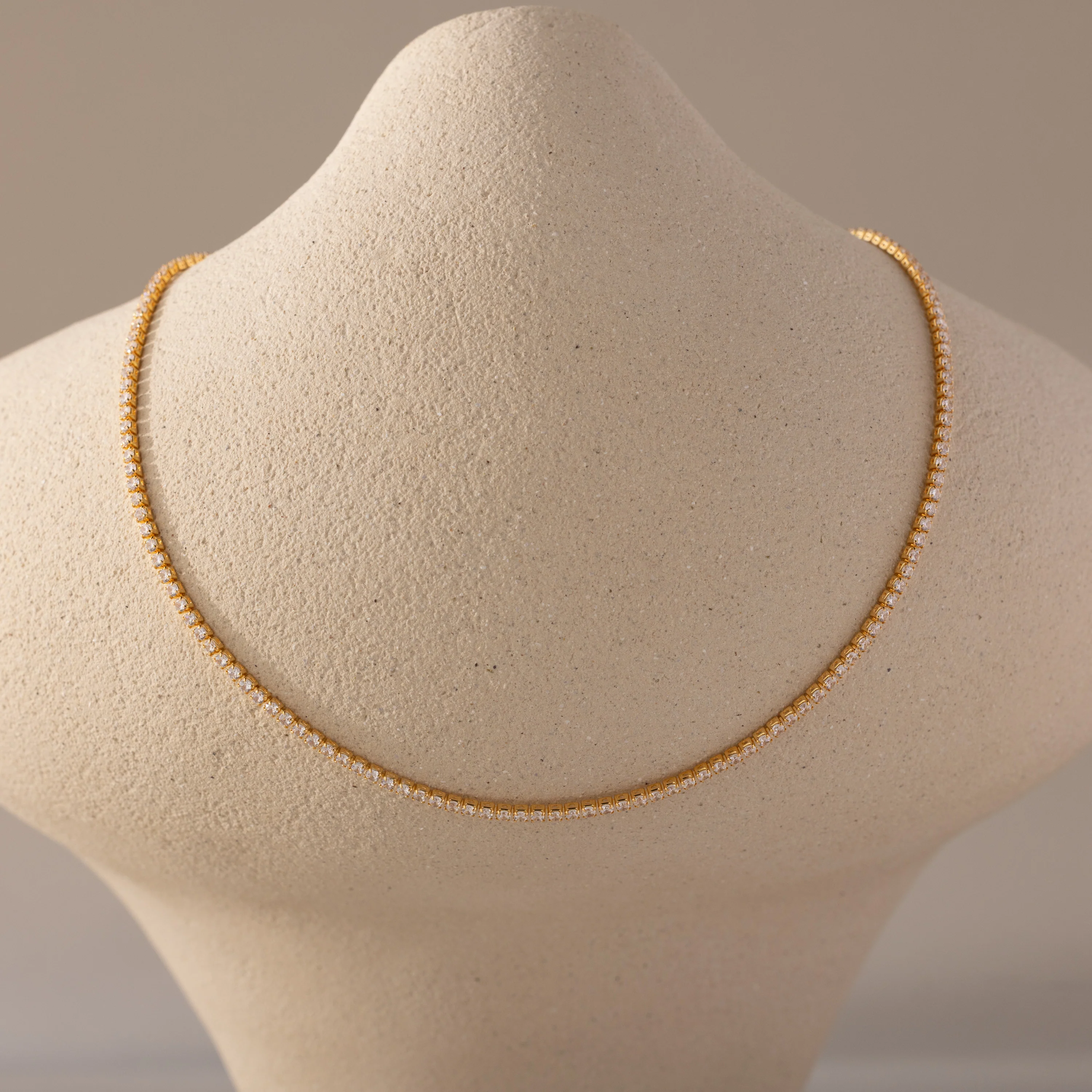 Diamond Tennis Choker Necklace in 18K Gold