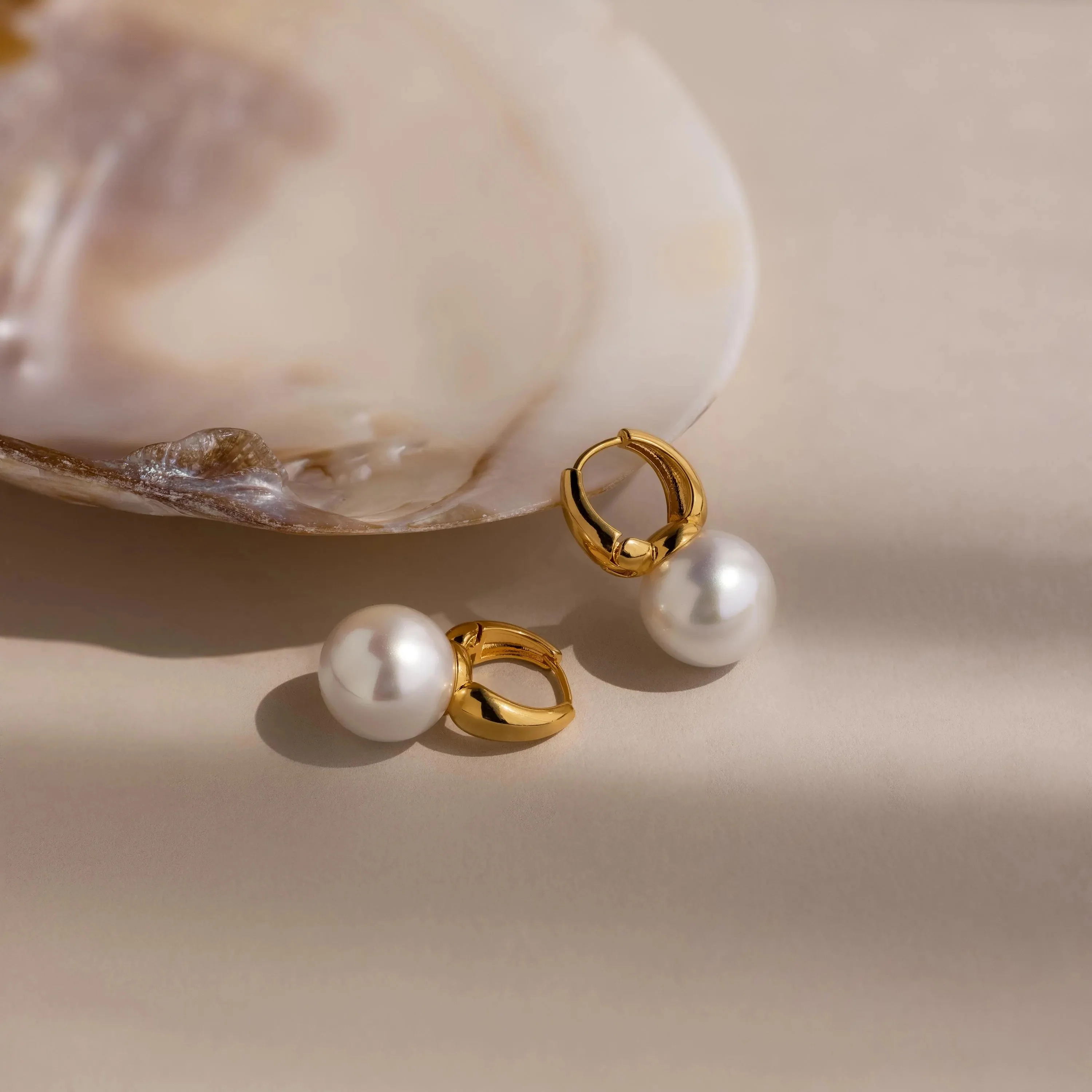 Dome Pearl Huggies - Image 7