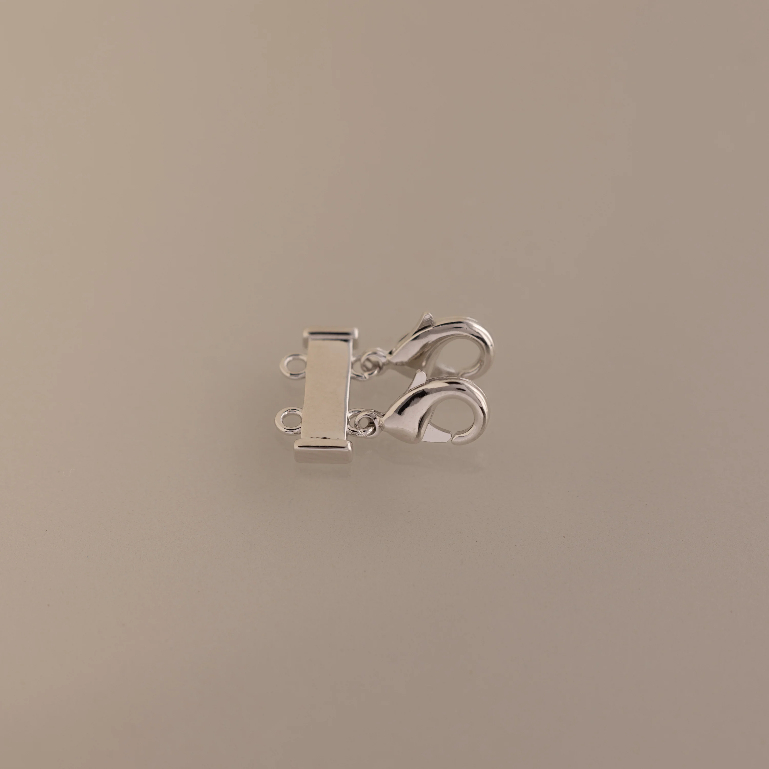 Double Layering Clasp in Silver - Image 3