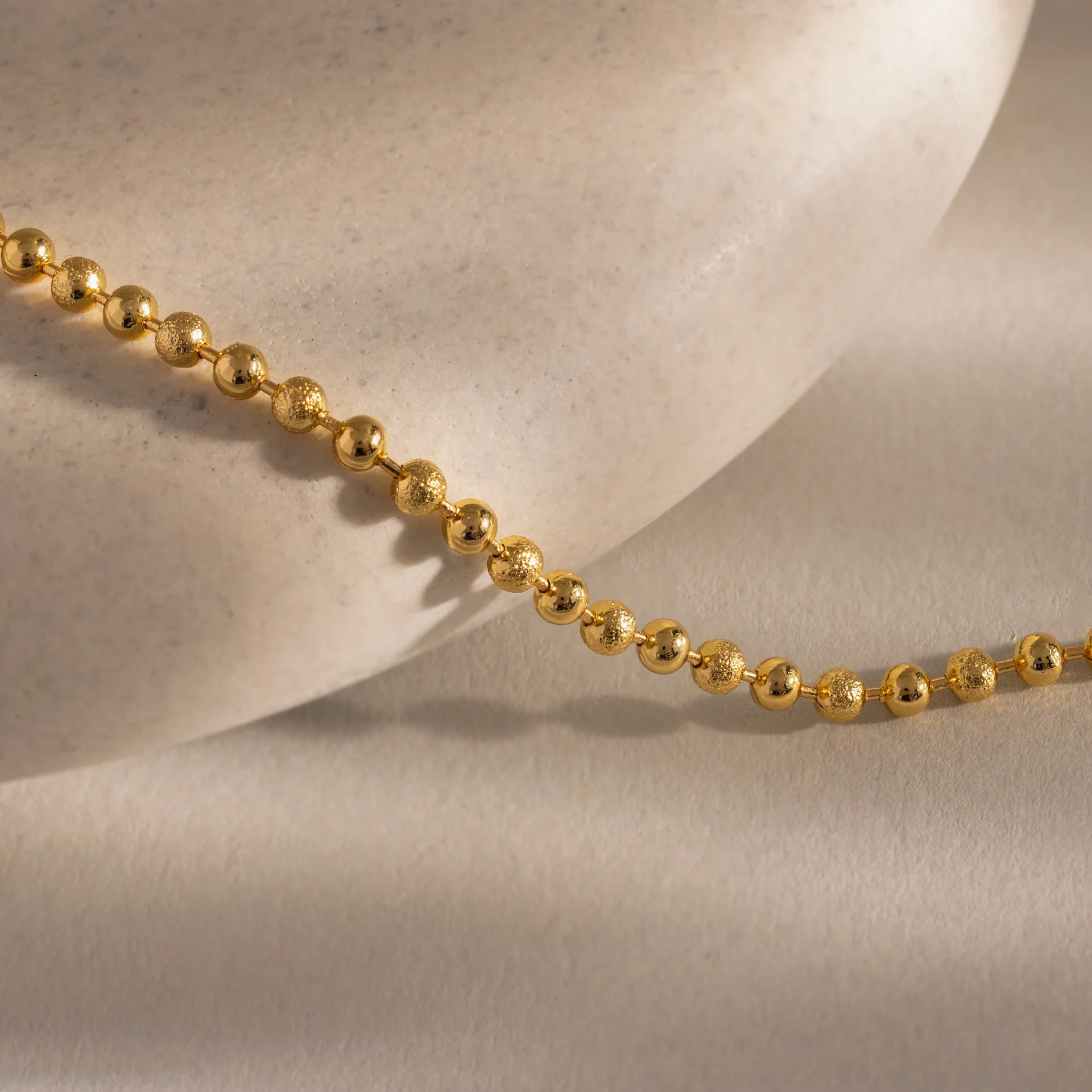 Dune Beaded Bracelet in 18K Gold - Image 3