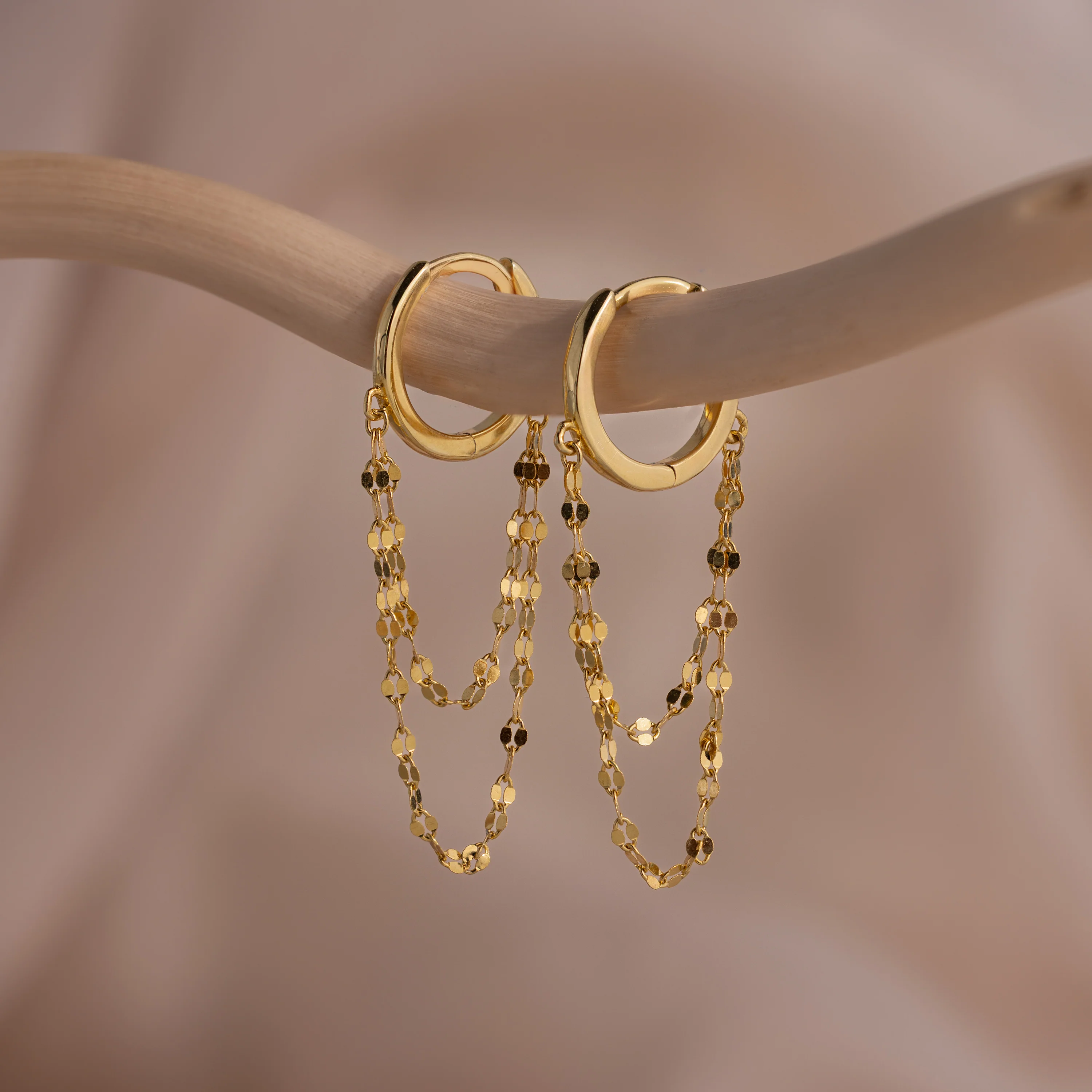 Duo Mirror Chain Huggies