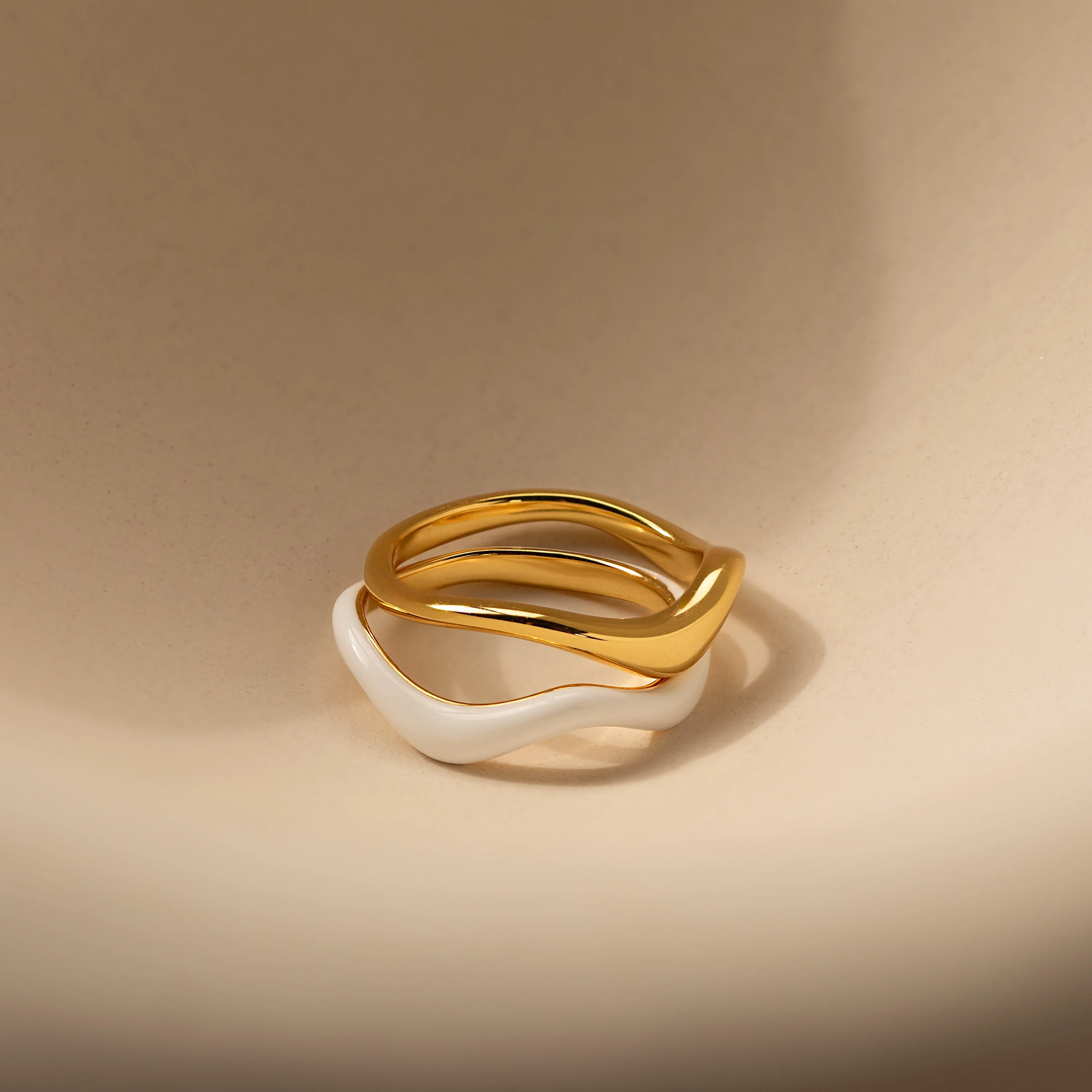 Duo Wave Ring Set - Image 7